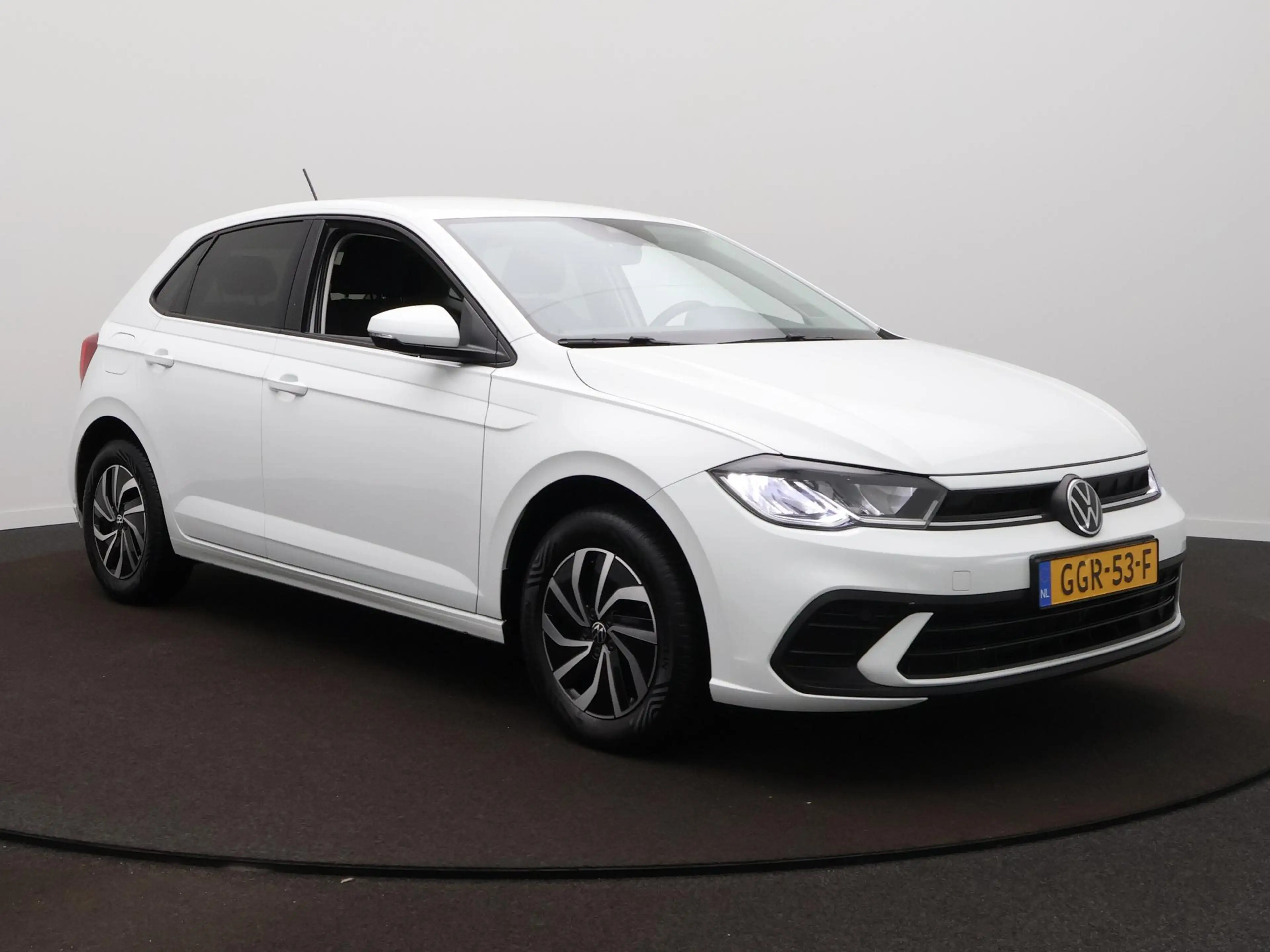 Volkswagen Polo 1.0 TSI Life Edition Automaat - Navigatie - Clima — photo 3