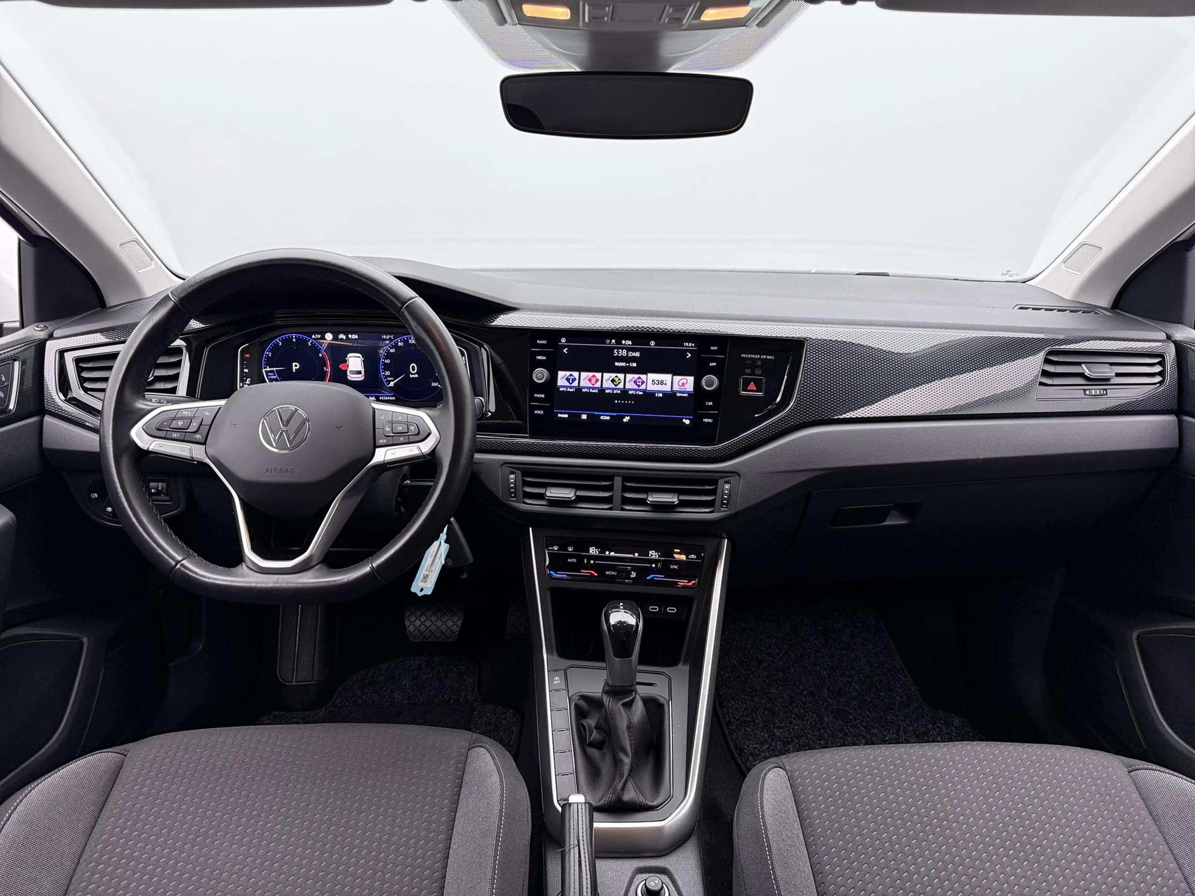 Volkswagen Polo 1.0 TSI Life Edition Automaat - Navigatie - Clima — photo 13