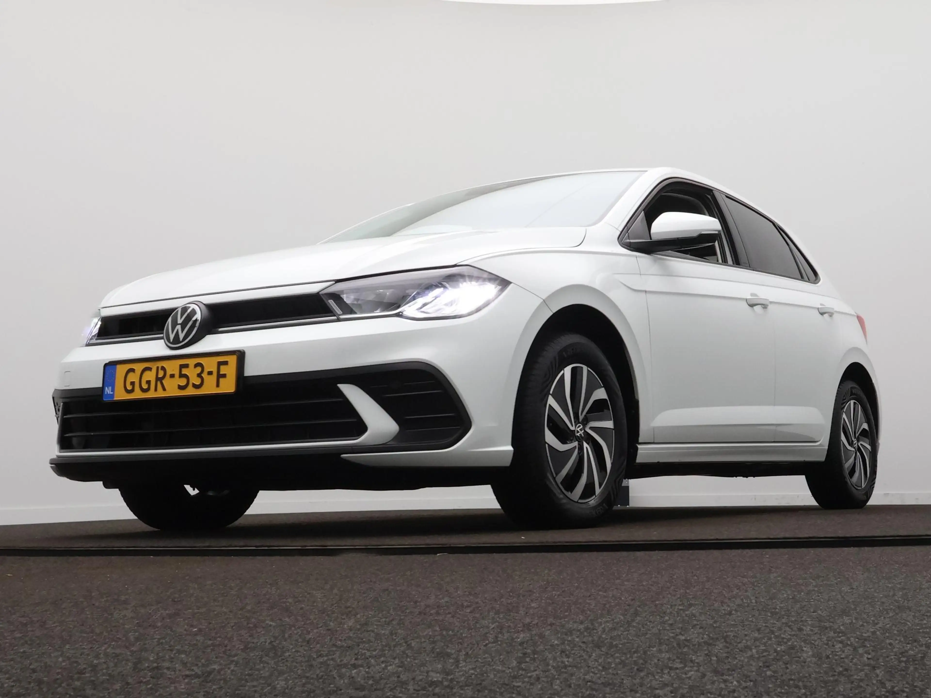 Volkswagen Polo 1.0 TSI Life Edition Automaat - Navigatie - Clima — photo 10