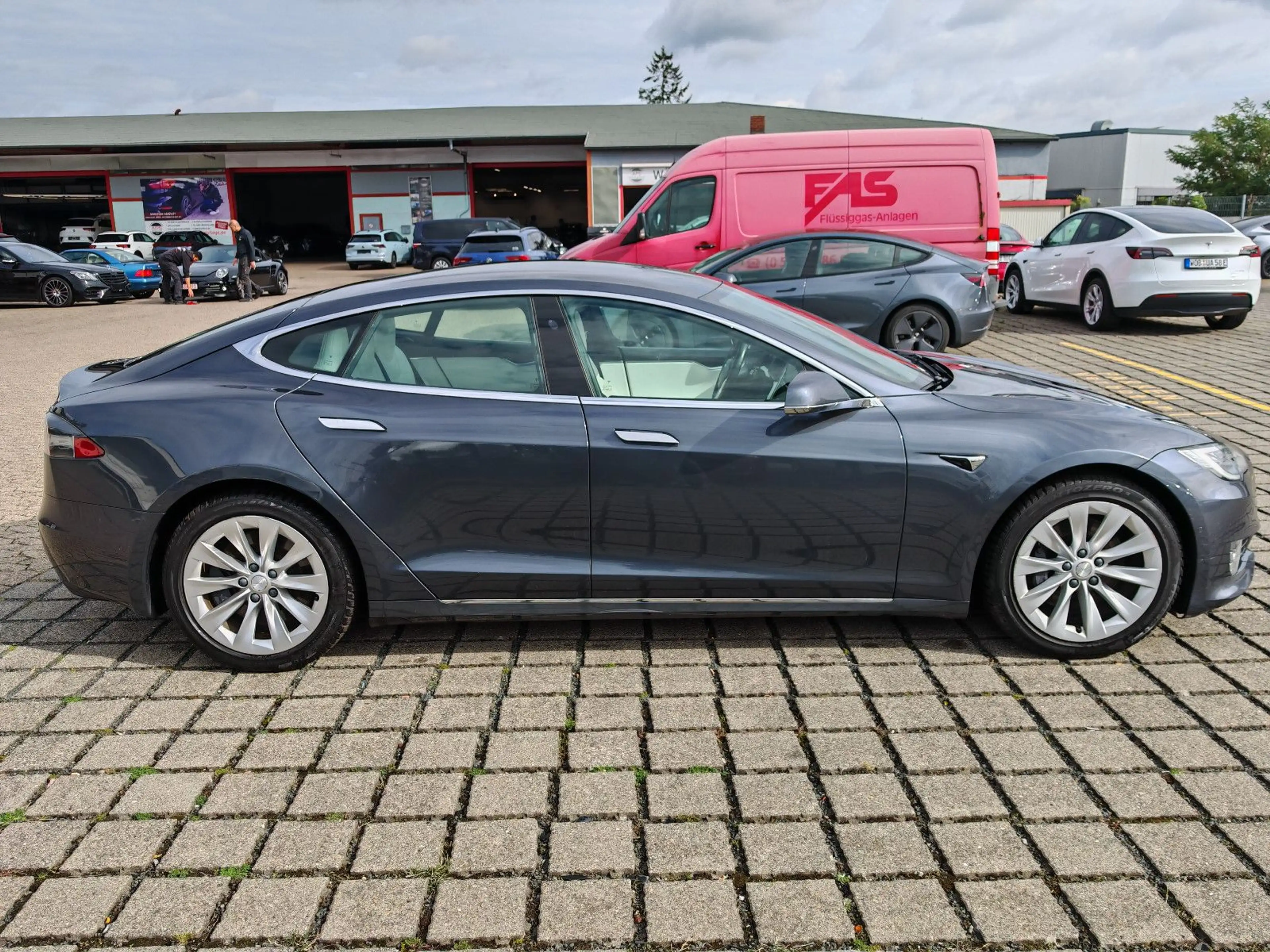 Tesla Model S 90D | FSD | VOLL | SoH 85,1% — photo 11