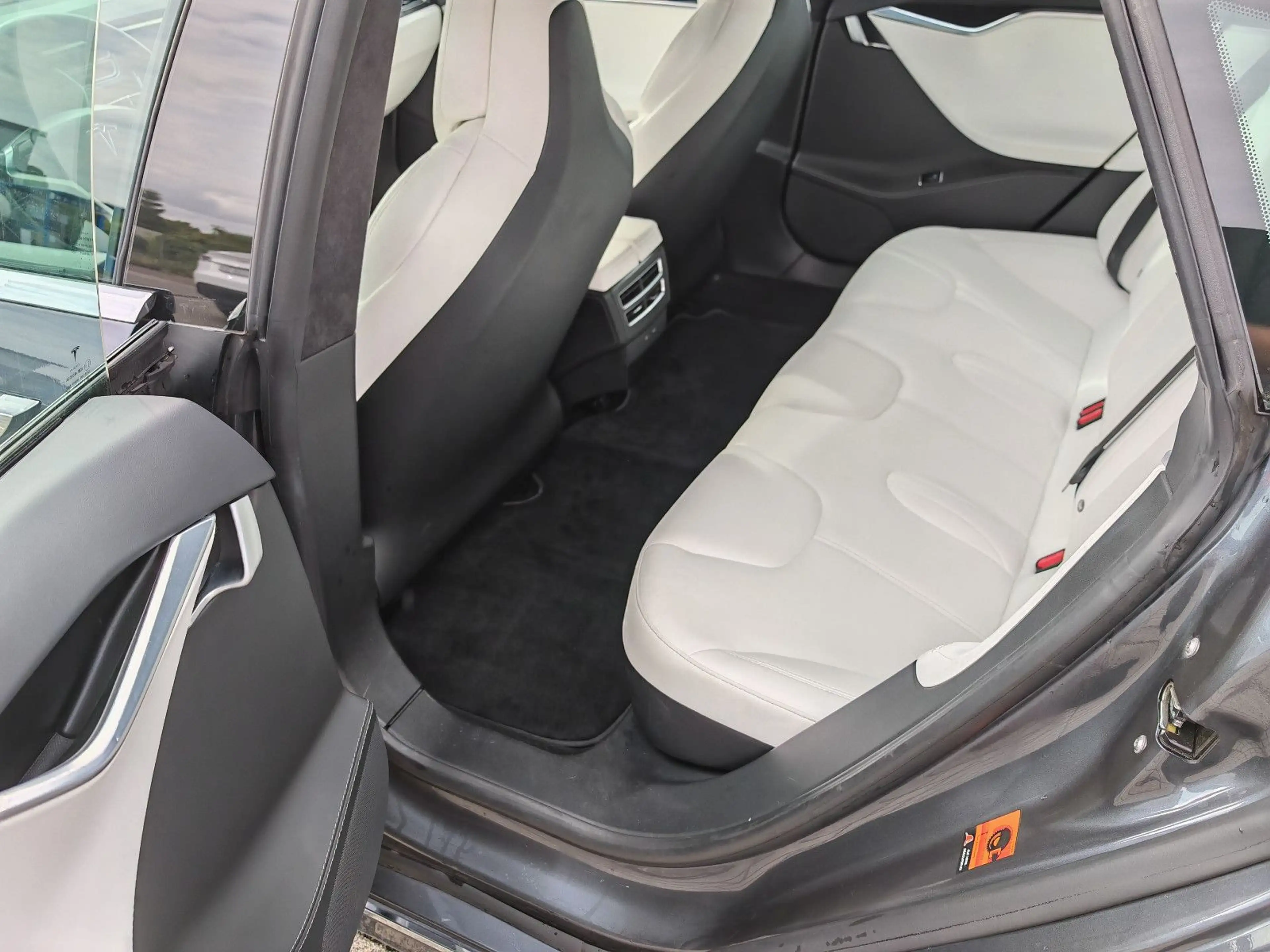 Tesla Model S 90D | FSD | VOLL | SoH 85,1% — photo 8