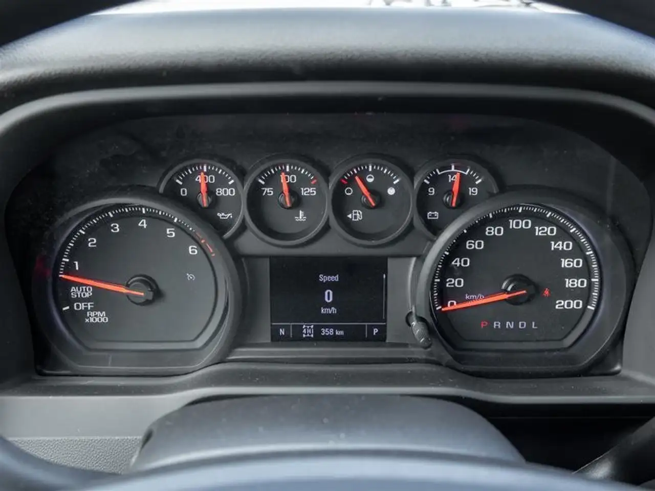 Chevrolet Silverado 1500 снимка Chevrolet Silverado 1500
