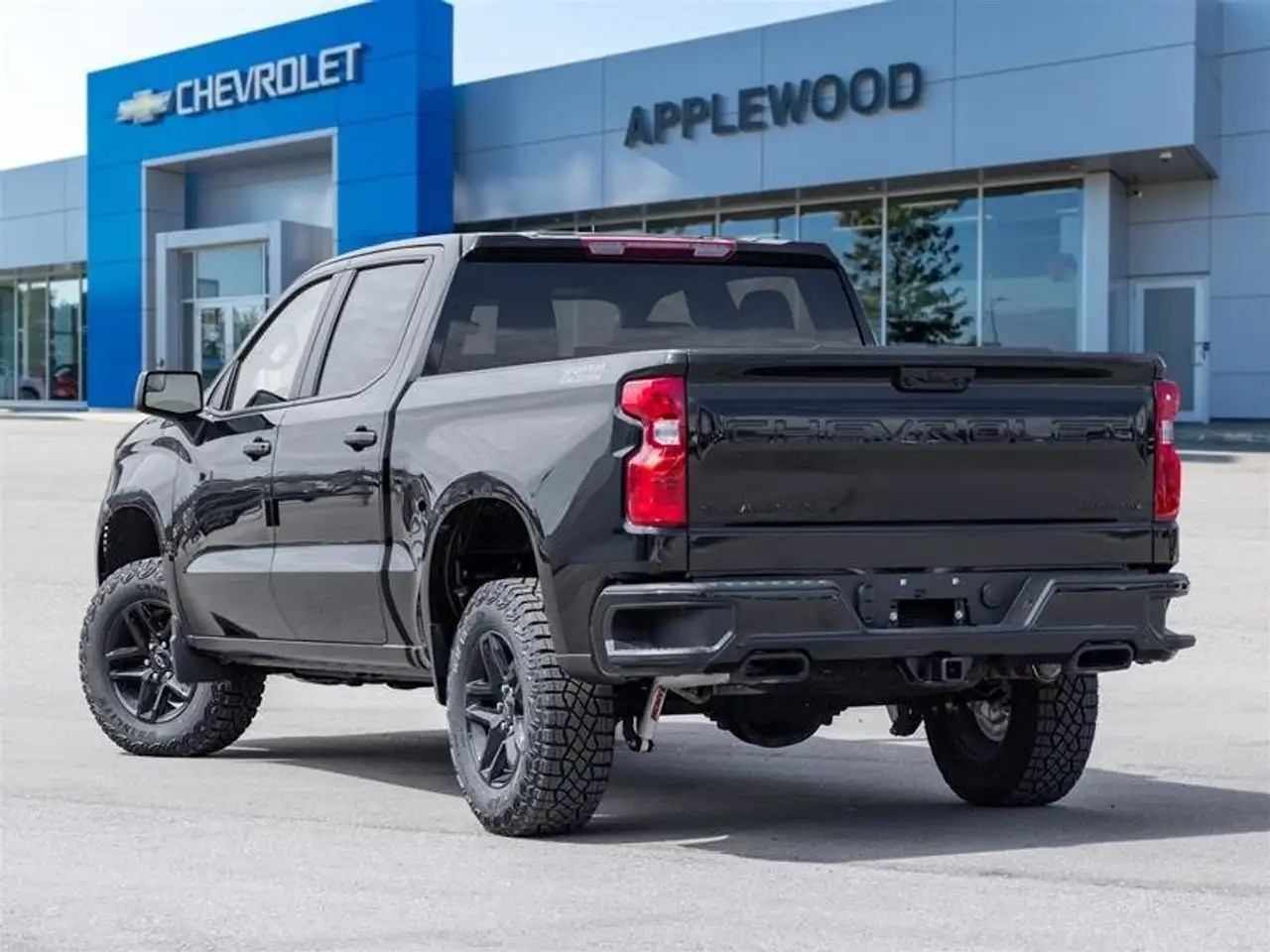 Chevrolet Silverado 1500 снимка Chevrolet Silverado 1500