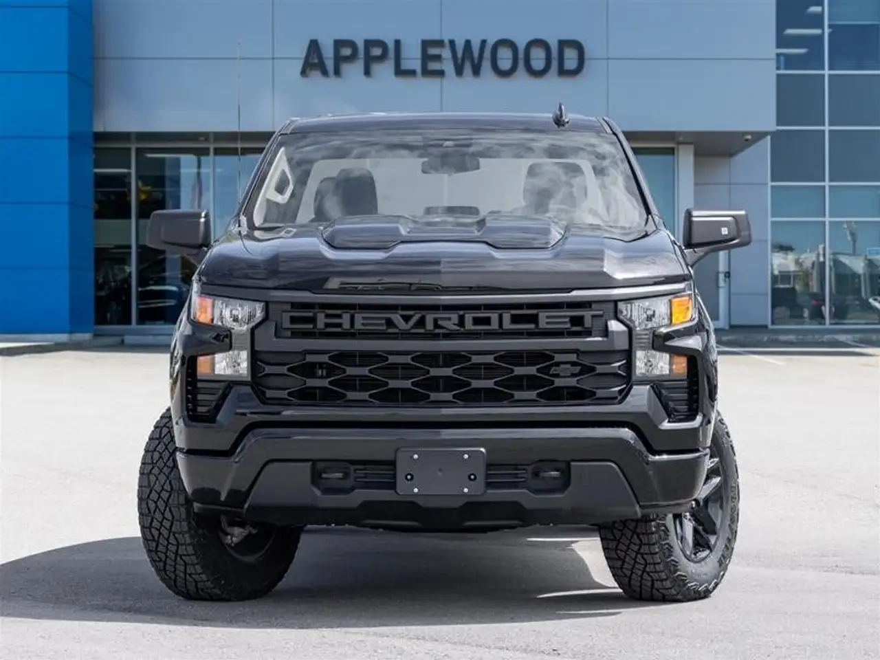 Chevrolet Silverado 1500 снимка Chevrolet Silverado 1500