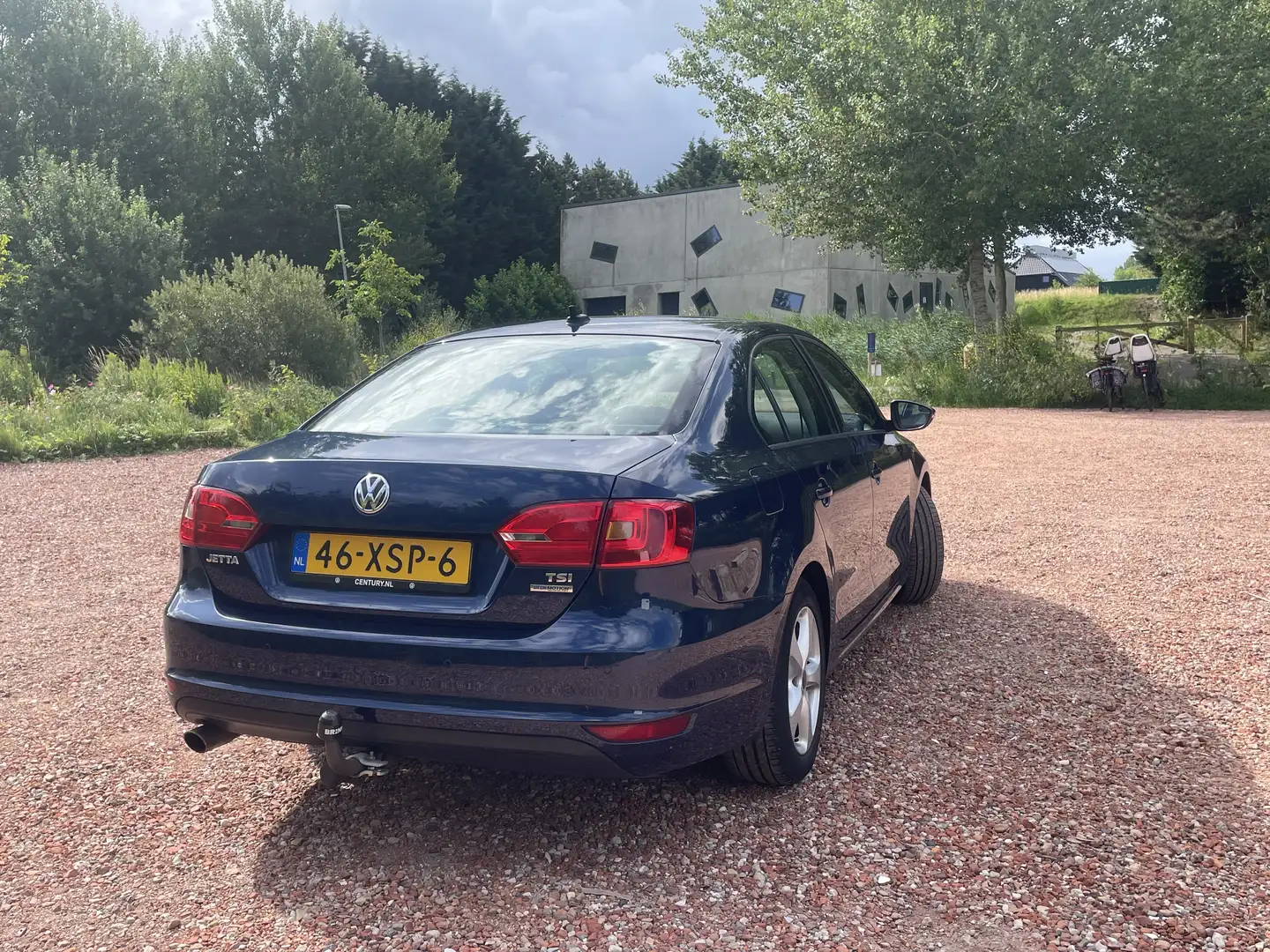 Volkswagen Jetta 1.2 TSI Comf Exec L. Blauw - 2