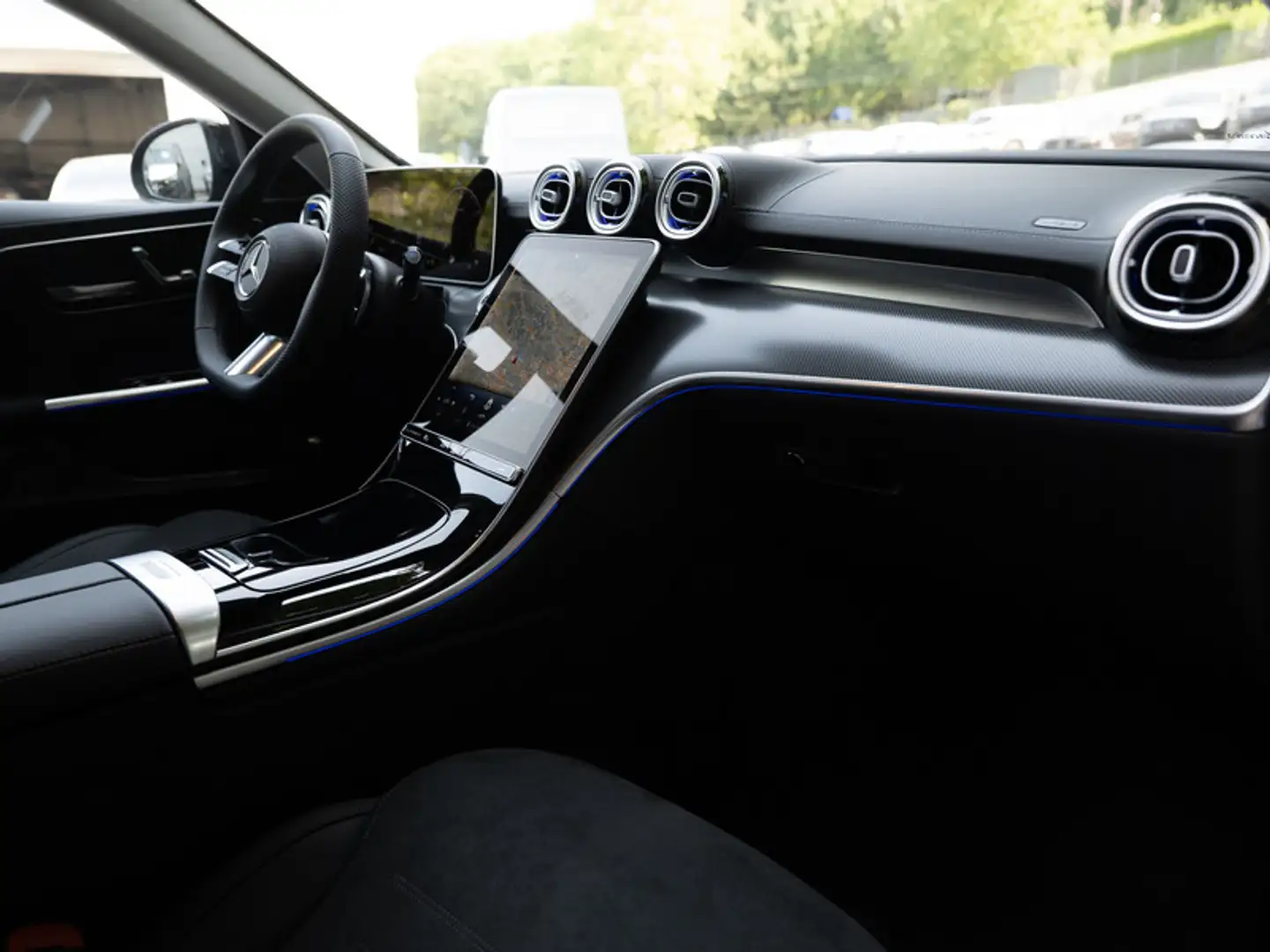 Mercedes-Benz C 180 AMG-Sport/LED/360/Night/Totw/Ambiente/18' Noir - 2