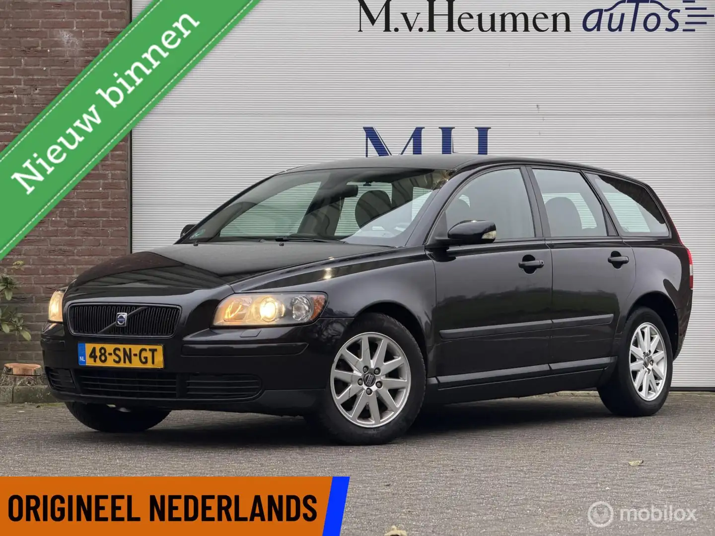 Volvo V50 1.6D Momentum Airco Cruise Stoelverwarming Schwarz - 1