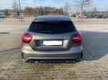 Mercedes-Benz A 220 4Matic 7G-DCT AMG Line Grijs - thumbnail 4