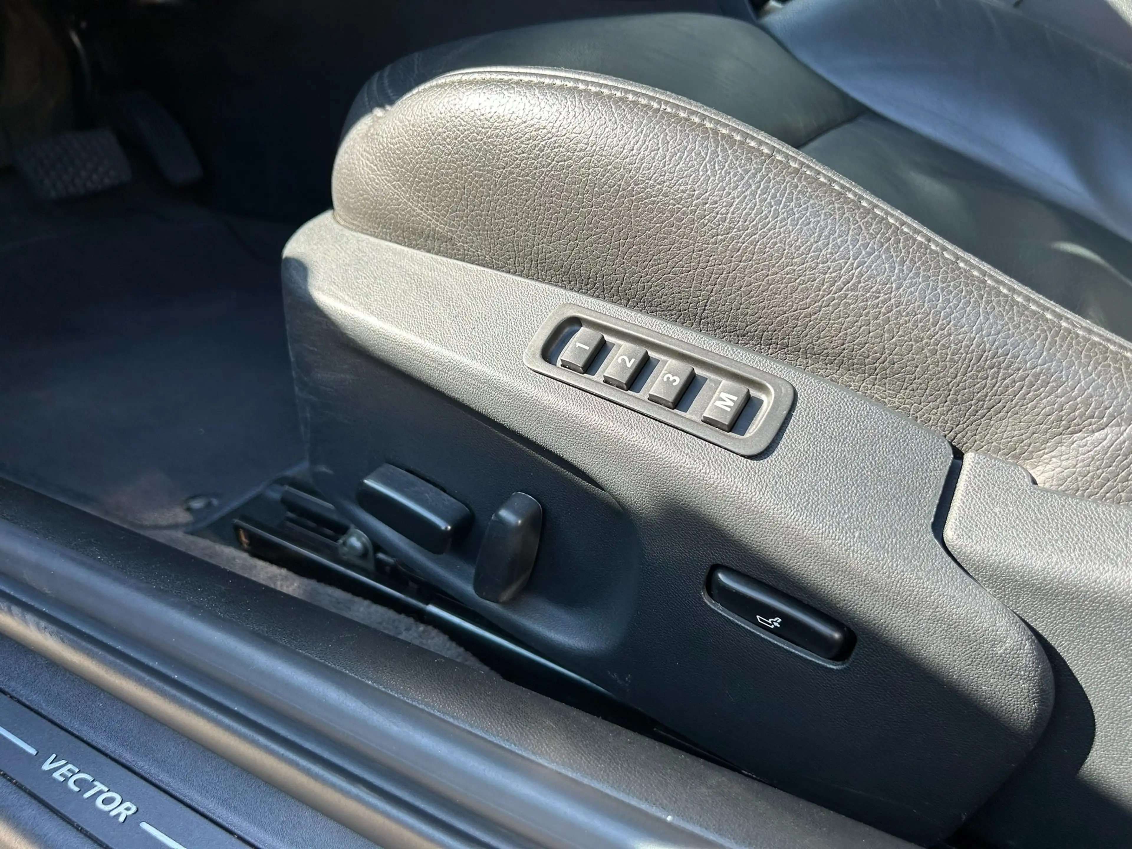 Saab 9-3 2.0T Vector Cabrio AUT Xenon Cruise Airco — photo 10