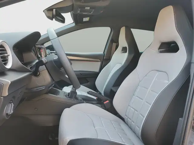 Seat Ibiza view 8
