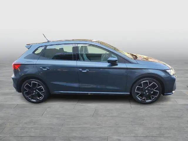 Seat Ibiza view 6