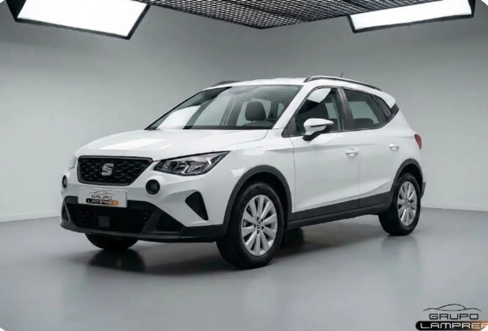 SEAT Arona 1.0 TSI 110cv Style XL Blanco - 1