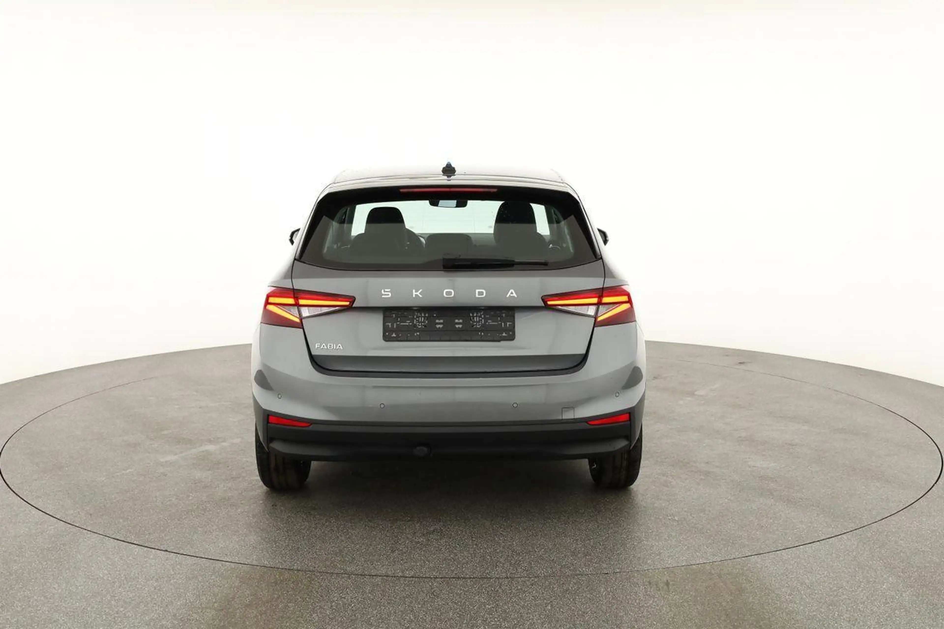 Skoda Fabia Selection 1.0 TSI Selection, AHK, Tempomat, Lad... — photo 14