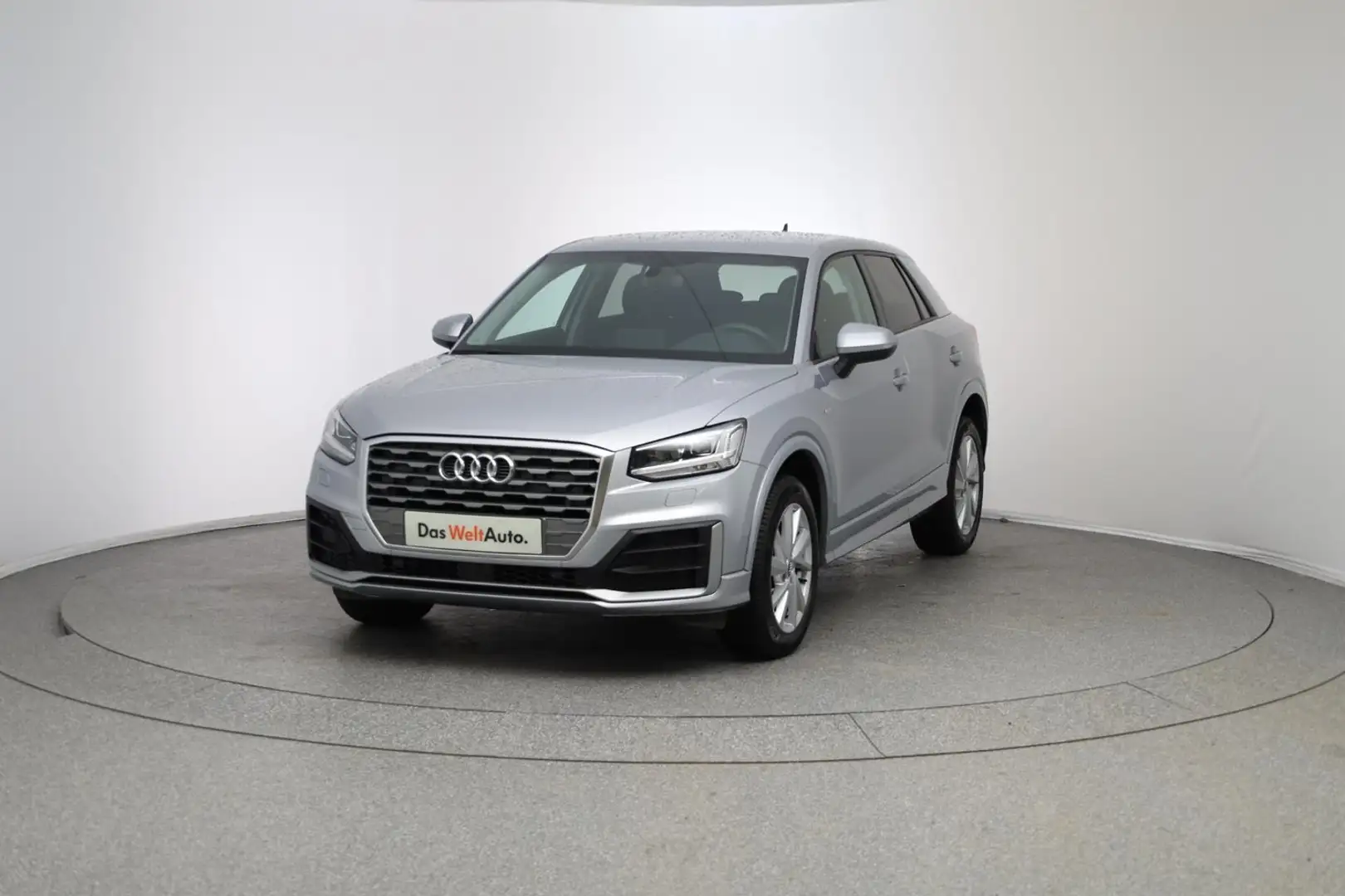 Audi Q2 30 TDI intense Argent - 2