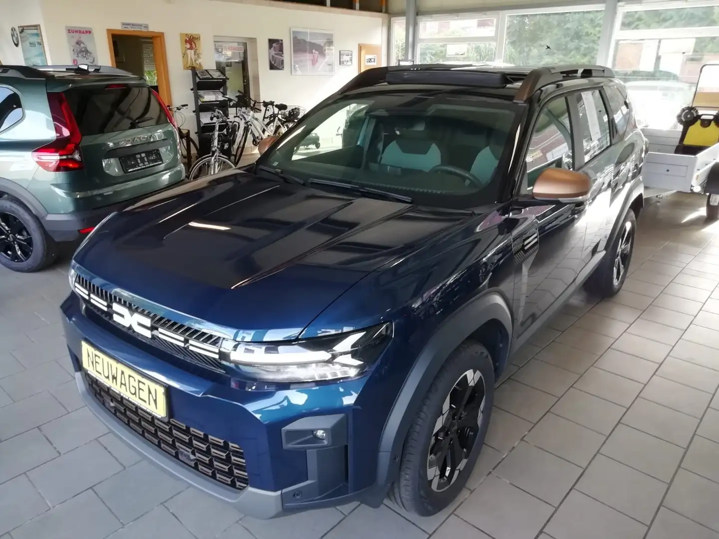 Dacia Bigster Voll-Hybrid 155 Extreme-Plus /Aut./Pano/EHK/Met. Blau - 2