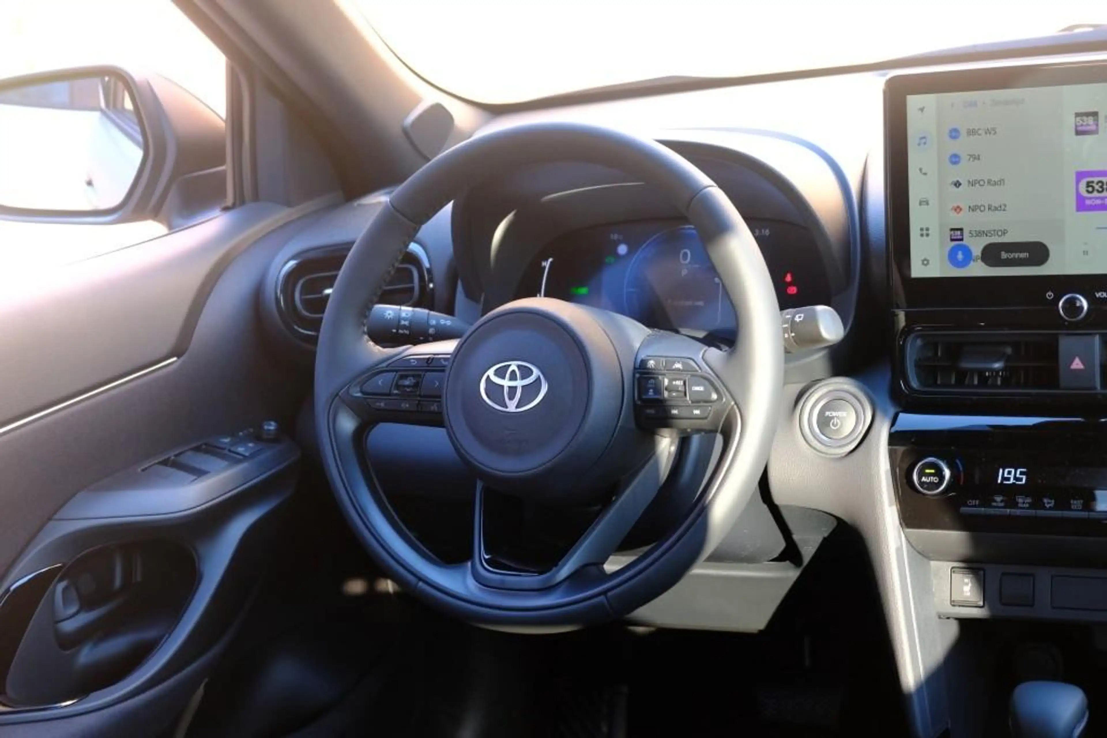 Toyota Yaris Cross 1.5 Hybrid 115pk CVT Dynamic - Adaptieve cruise - — photo 11