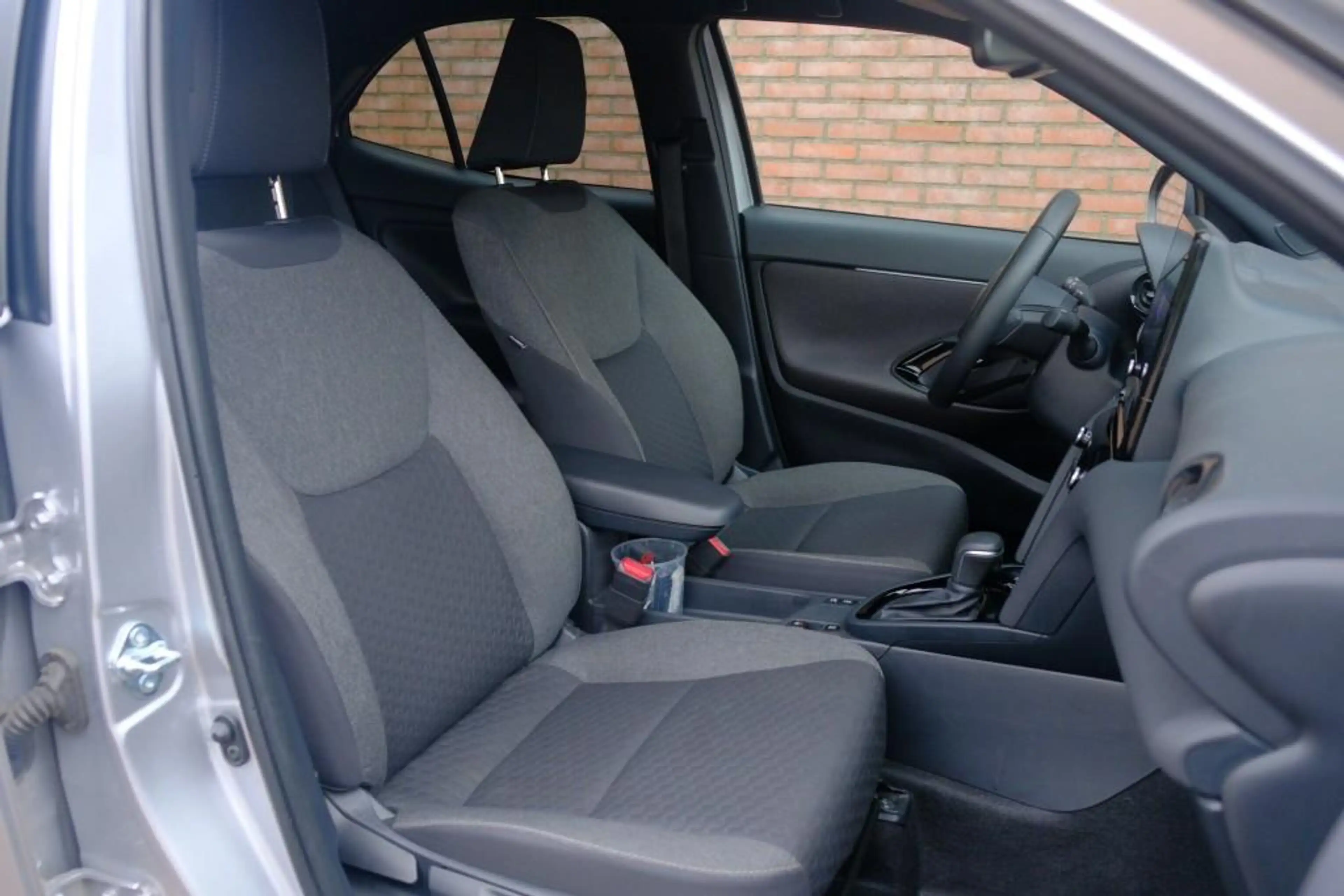 Toyota Yaris Cross 1.5 Hybrid 115pk CVT Dynamic - Adaptieve cruise - — photo 6