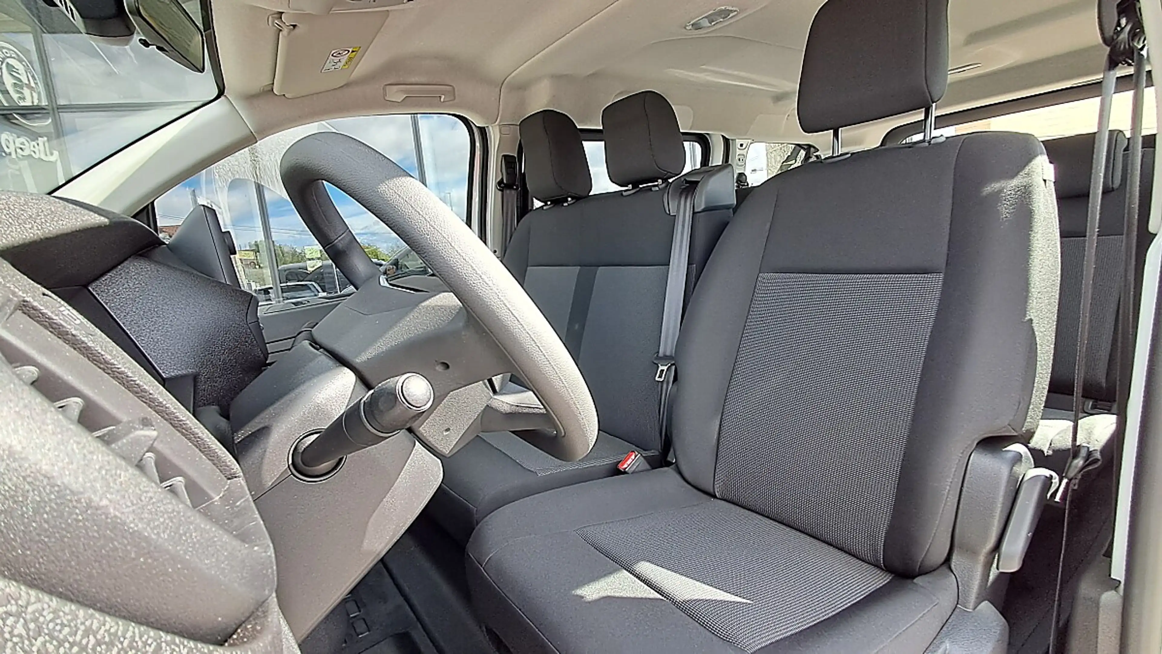 Peugeot Expert Kombi BlueHDi 180 Standard EAT8 — photo 12