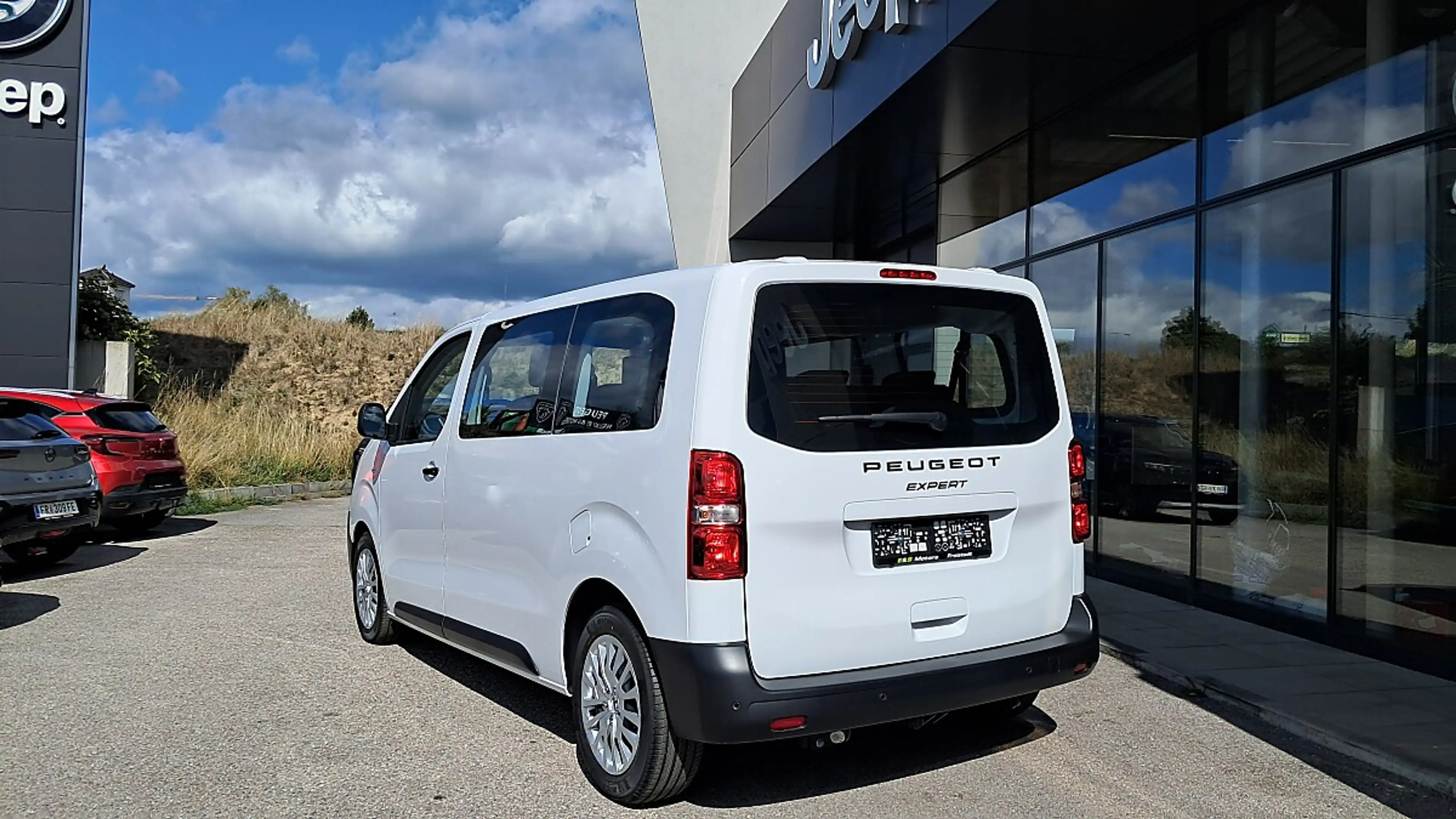 Peugeot Expert Kombi BlueHDi 180 Standard EAT8 — photo 5