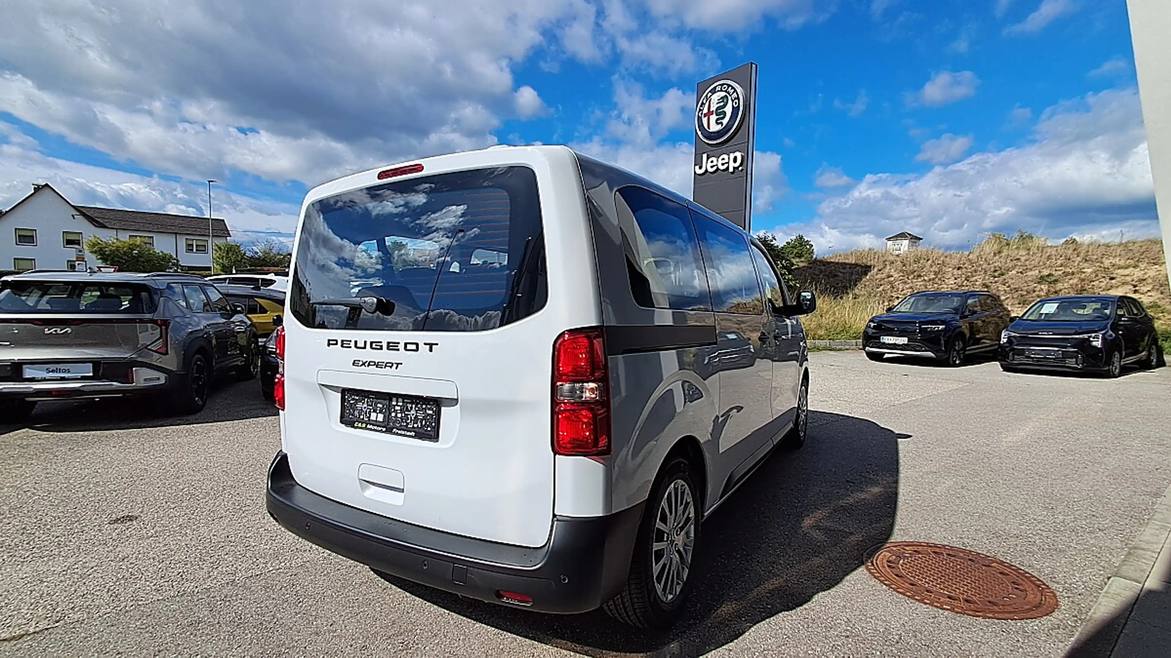 Peugeot Expert Kombi BlueHDi 180 Standard EAT8 — photo 7