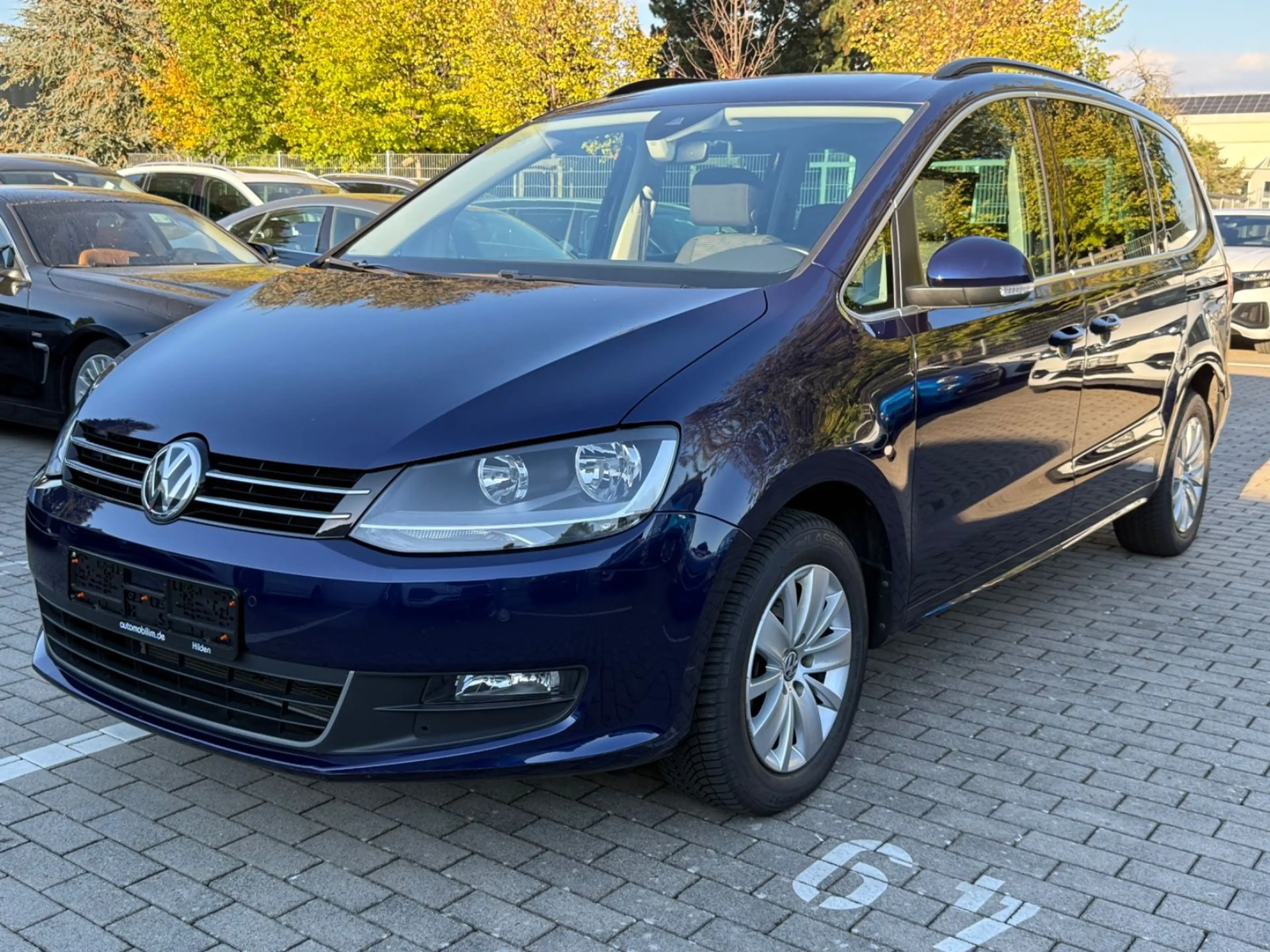 Volkswagen Sharan 2.0 TDI*DSG*7-Sitz*AHK*KAM*SpurA*TotW*SHZ — photo 2