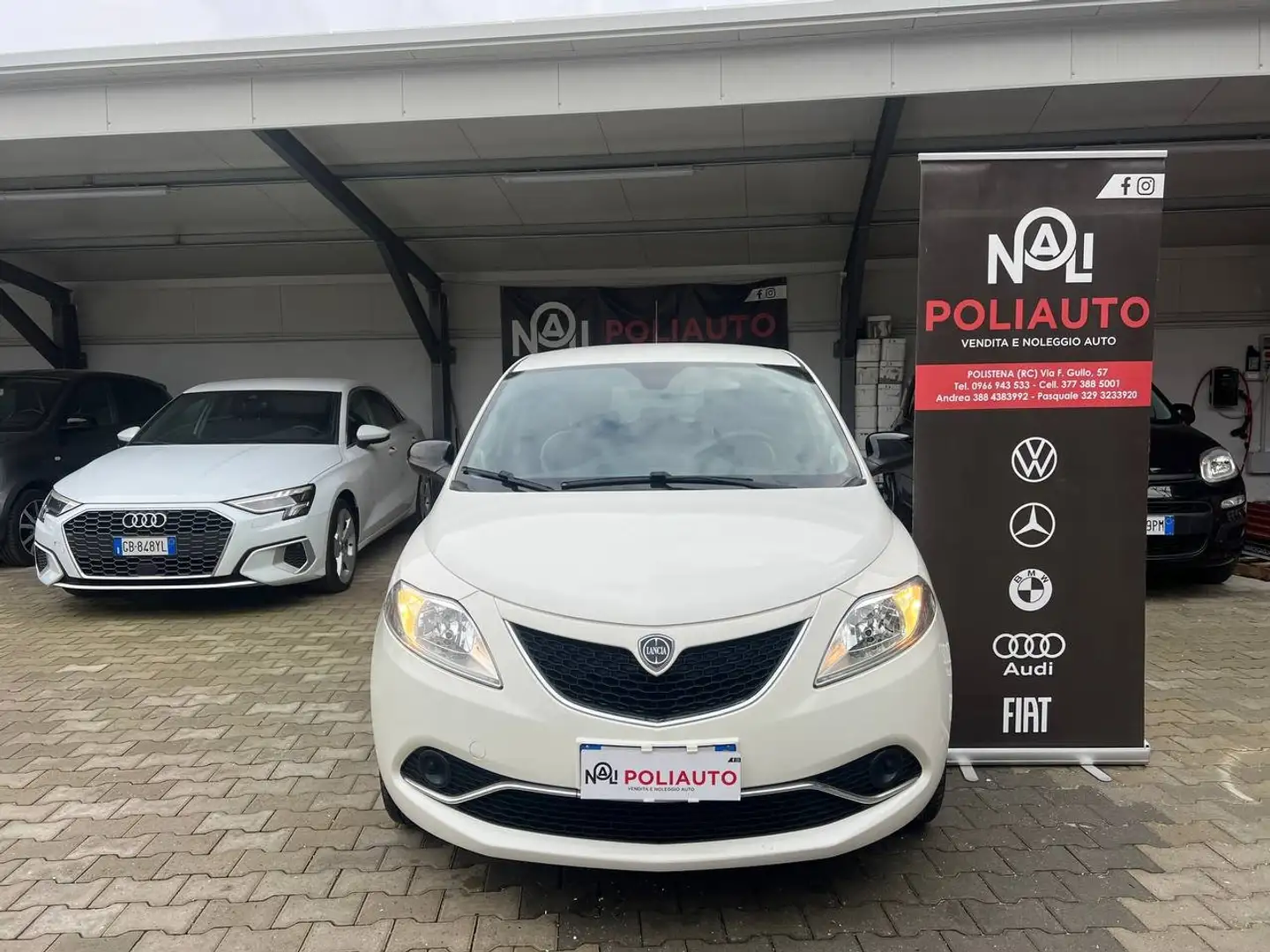 Lancia Ypsilon Ypsilon 1.2 Platinum 69cv my16 Bianco - 2