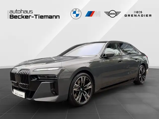 BMW i7 xDrive60 Limousine UPE:187.090EUR M-Sport Pro Exec