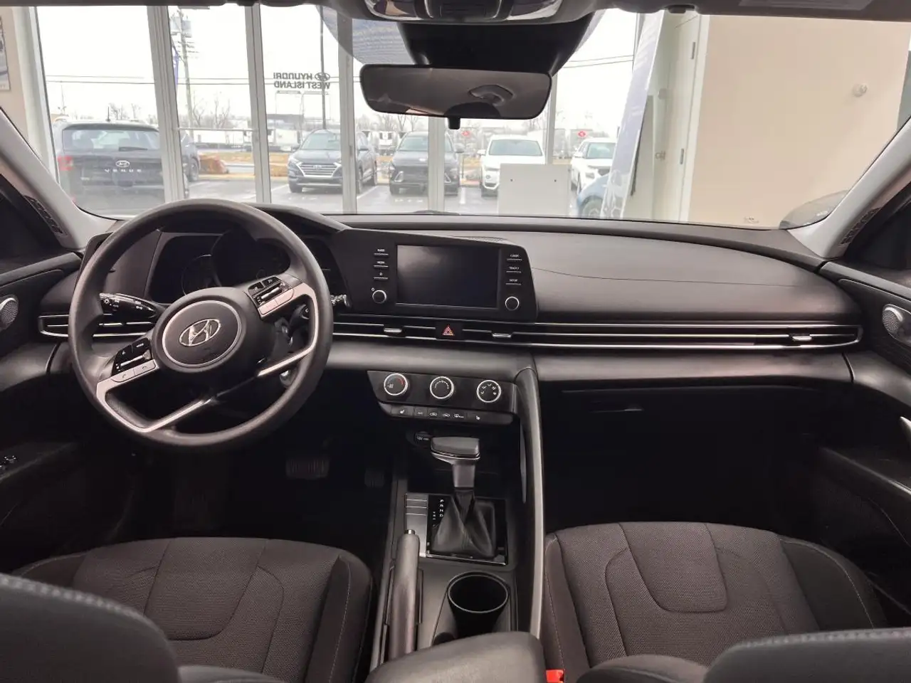 Hyundai ELANTRA снимка Hyundai ELANTRA