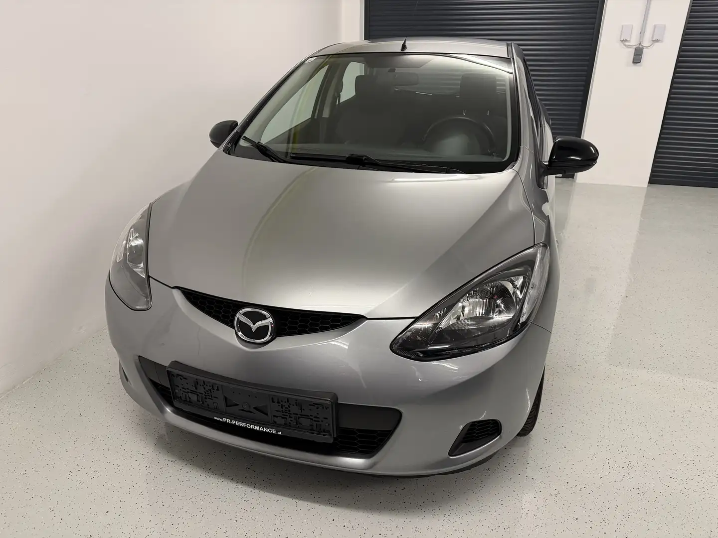 Mazda 2 1,3i CE Pro - 1