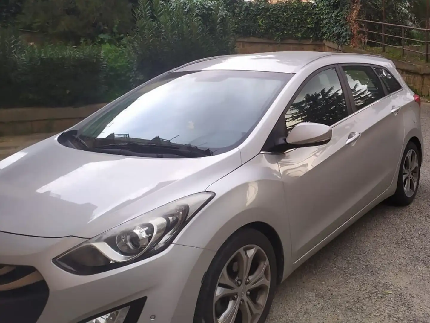 Hyundai i30 i30 II 2012 Wagon Wagon 1.6 crdi Style 128cv Argento - 1