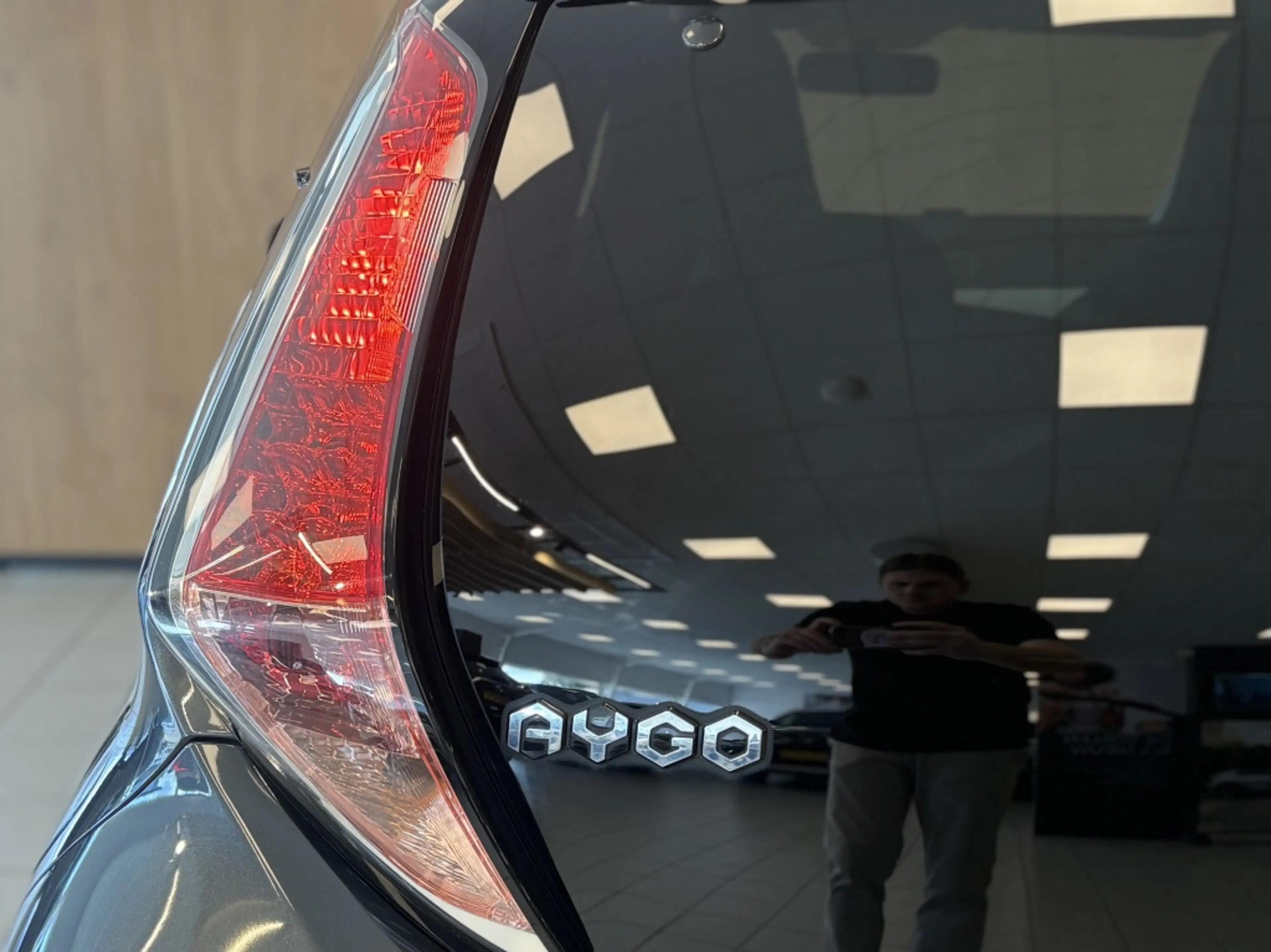 Toyota Aygo 1.0 VVT-i x-joy — photo 10
