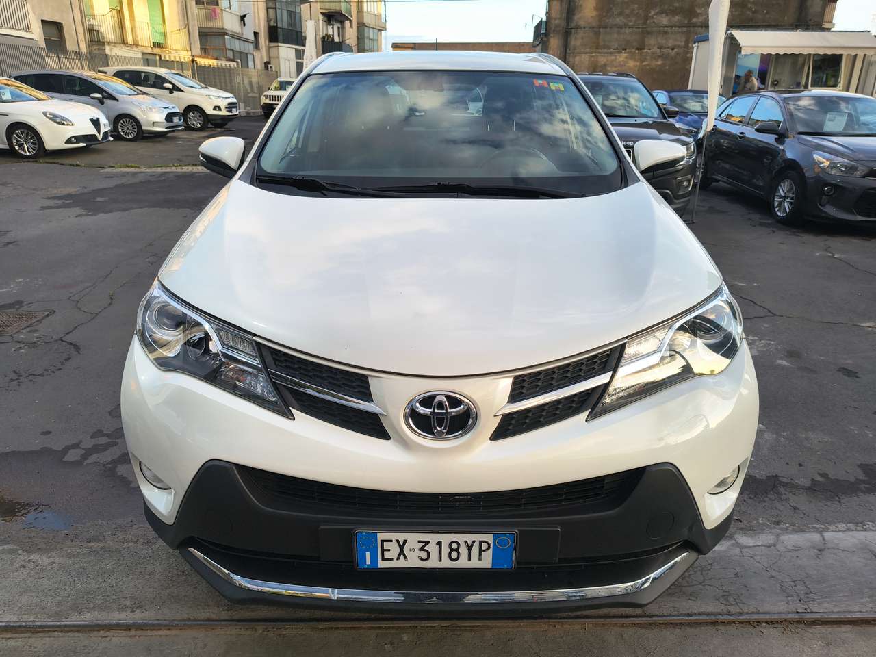 Toyota RAV 4 TOYOTA RAV4 2.2 DIESEL LOUNGE UNICOPROPRIETARIO 2014