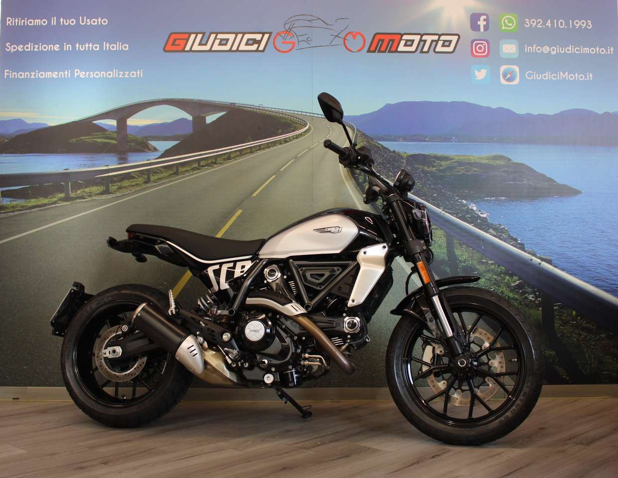 Ducati Scrambler Icon -km 2859-