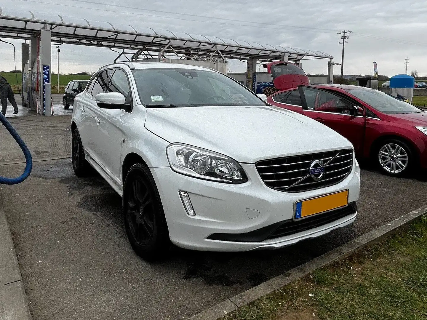Volvo XC60 XC60 D5 AWD Geartronic Ocean Race Blanc - 1