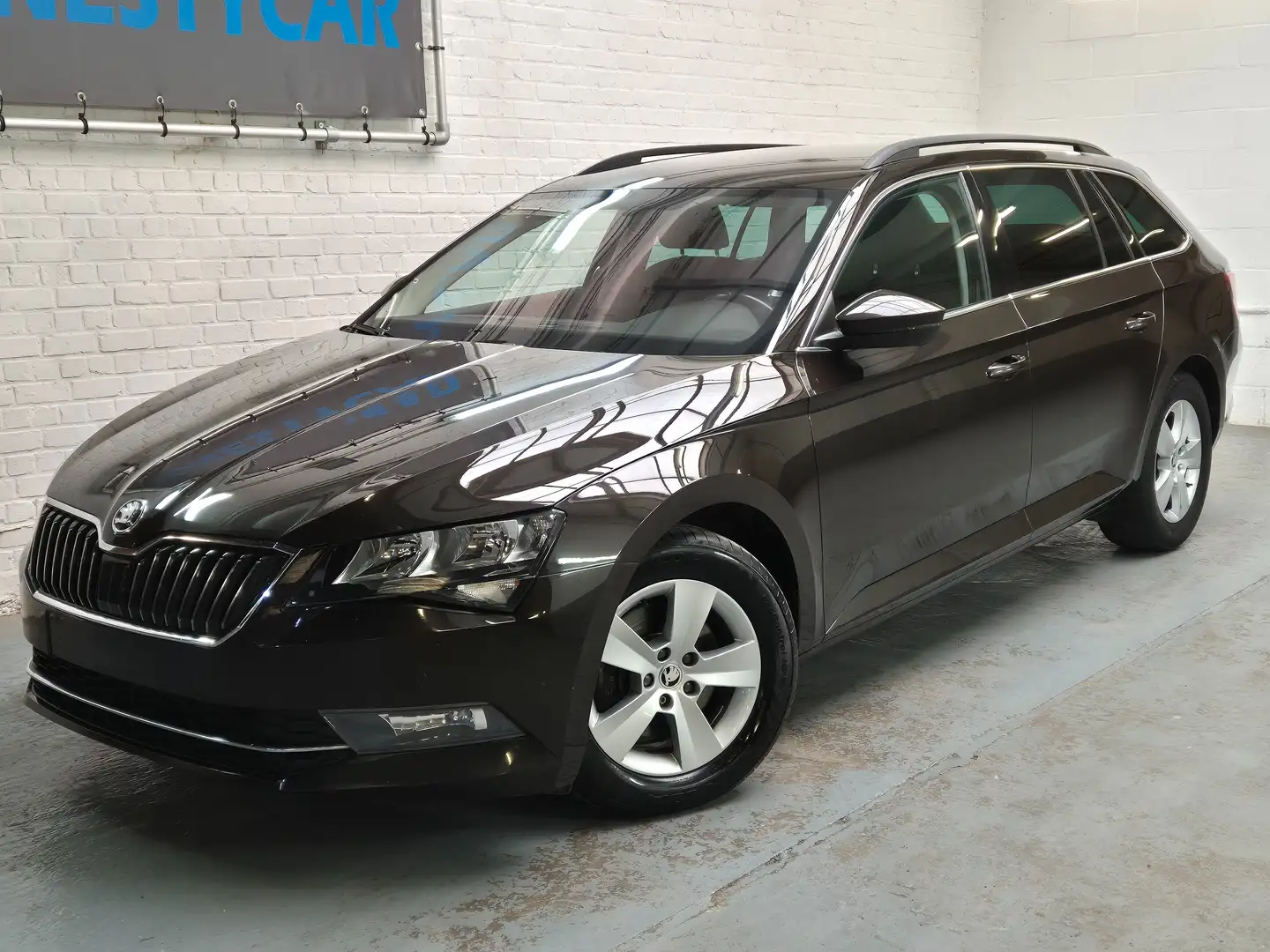 Skoda Superb SW 1.6 CR TDi DSG- 1prop.-Superbe état-Garantie Brun - 2