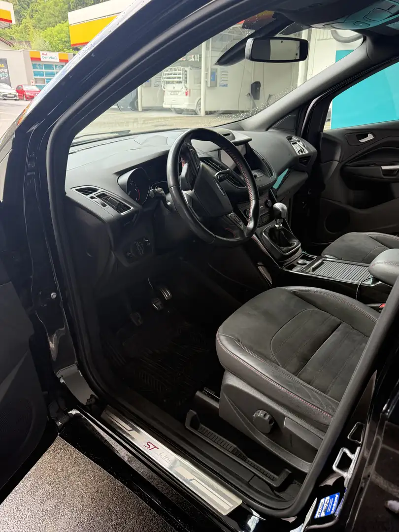 Ford Kuga 1,5 TDCi ST-Line Start/Stop Schwarz - 1