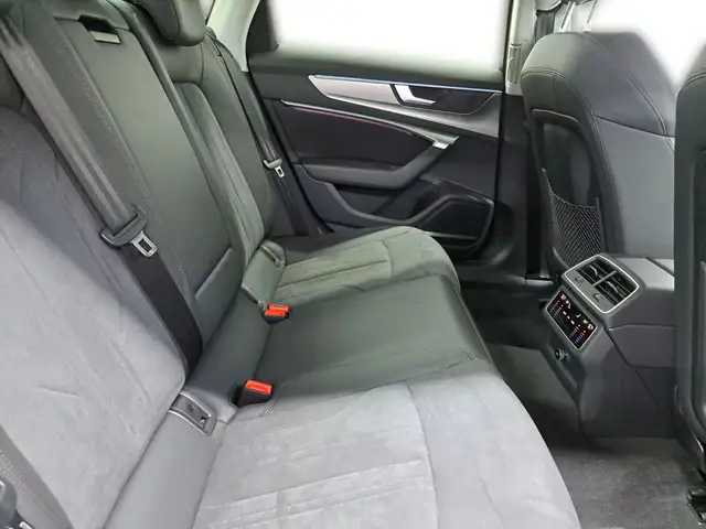 Audi A6 view 22
