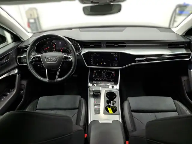 Audi A6 view 12