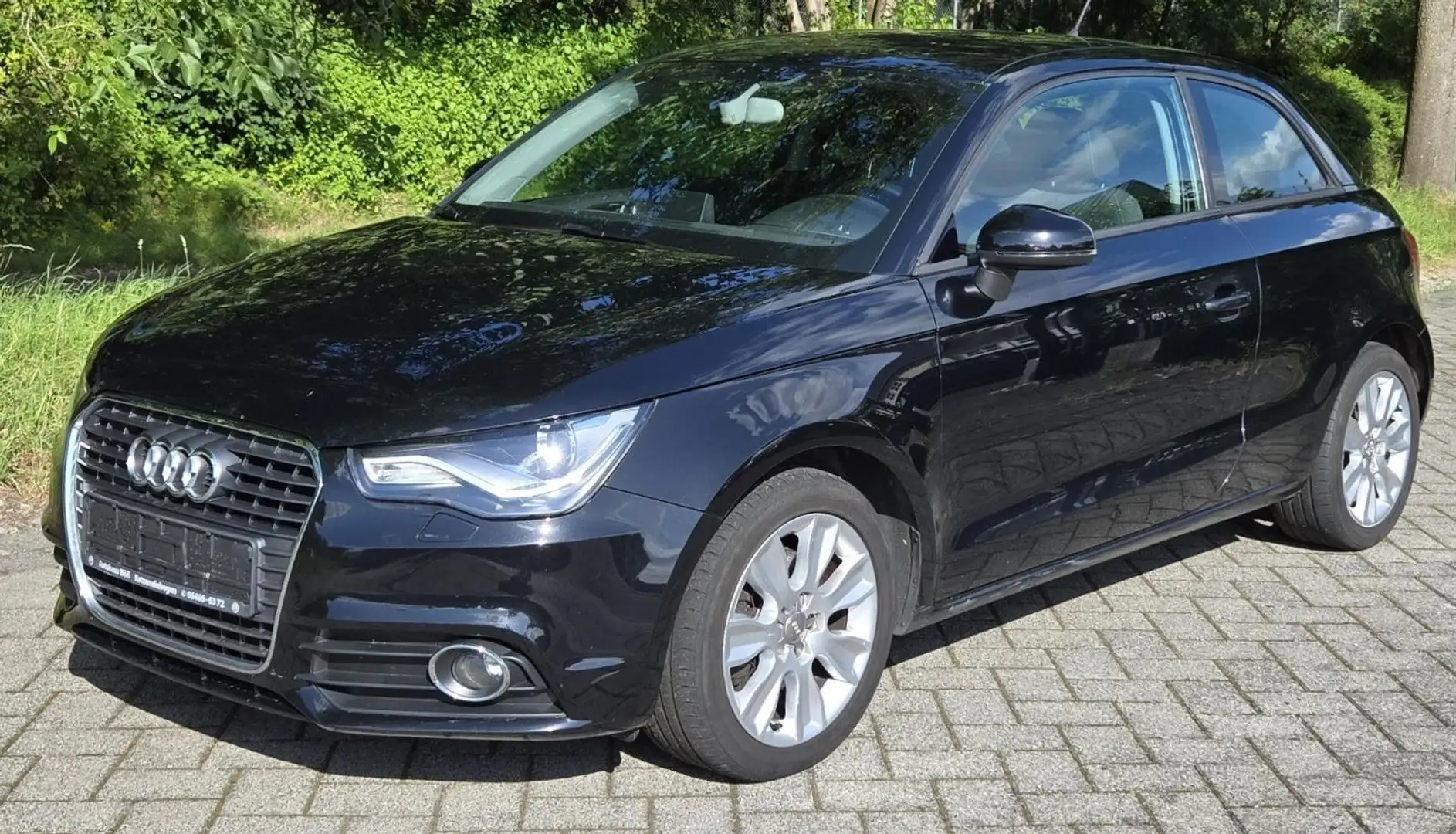 Audi A1 ambition Noir - 1