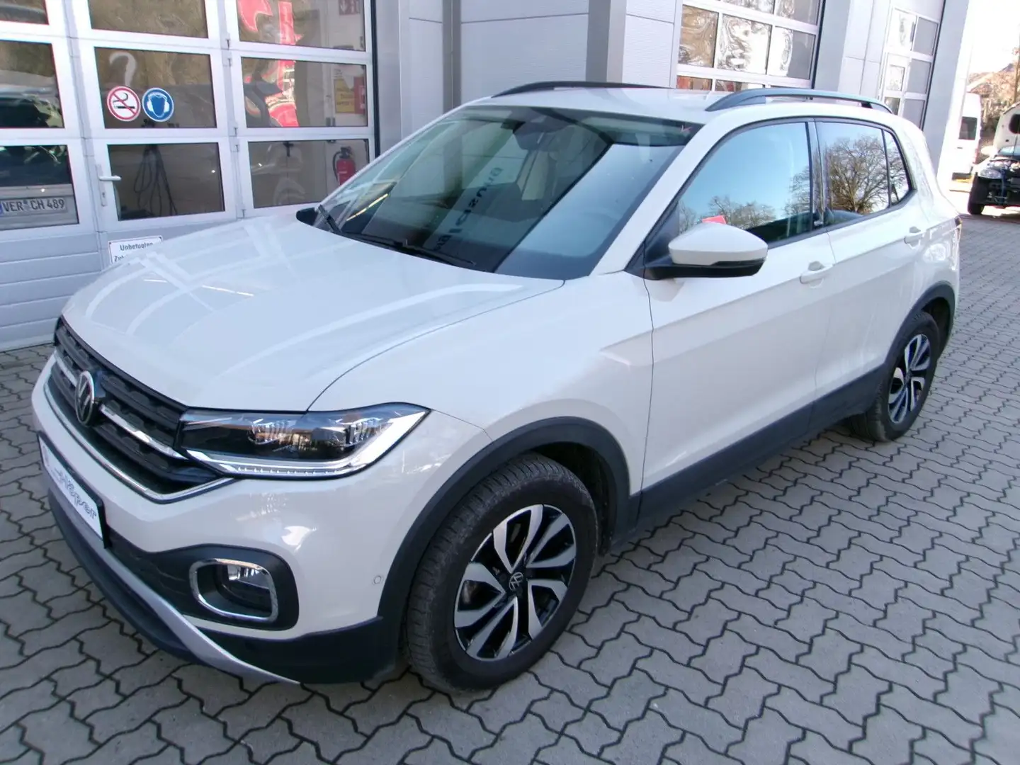 Volkswagen T-Cross 1.0 TSI DSG Active NAV+LED+Sitzheizung Grijs - 1