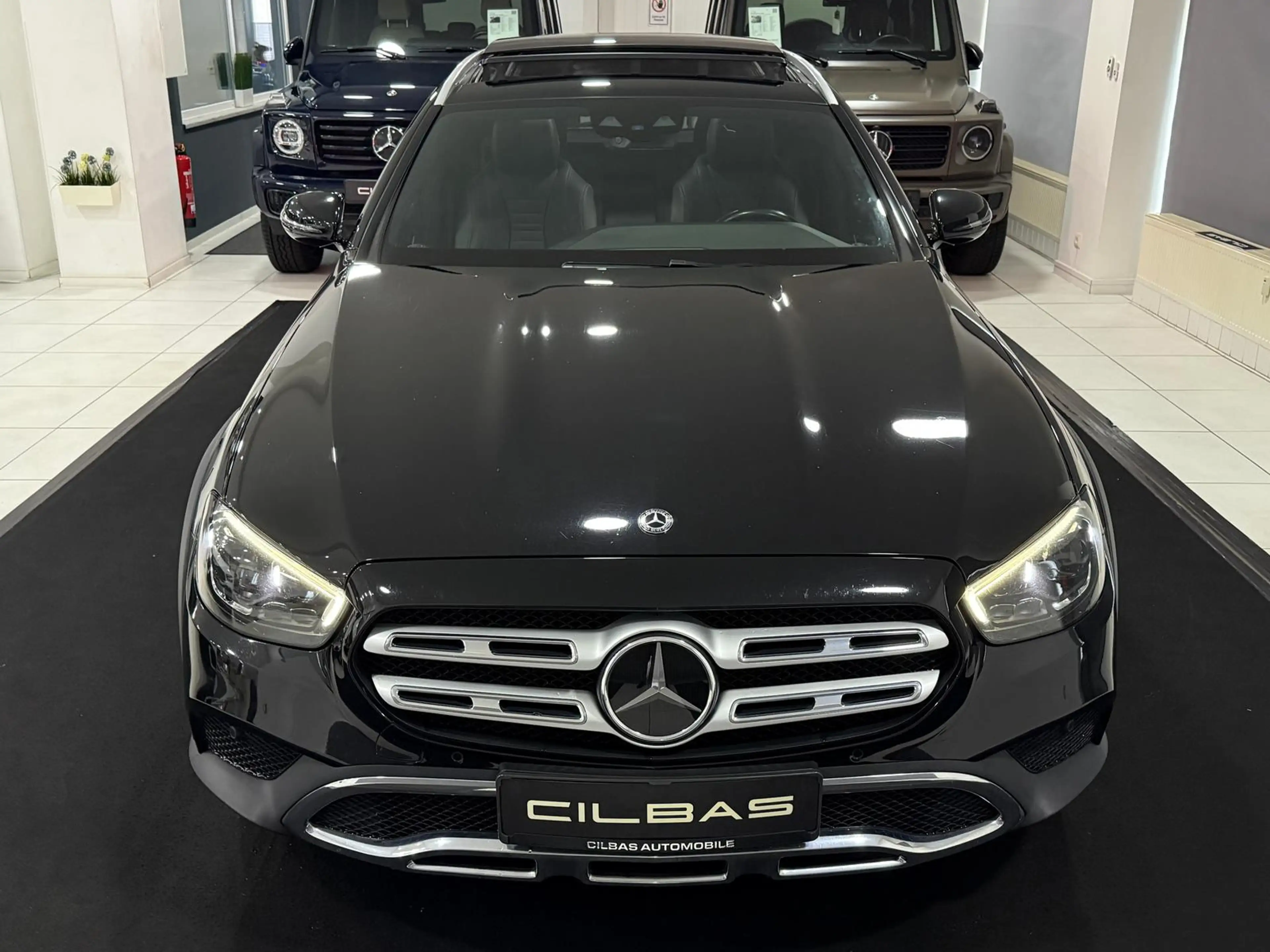 Mercedes-Benz E 400 d 4M All-Terrain *PANO*AHK*AIR*DIST*WIDE* — photo 3