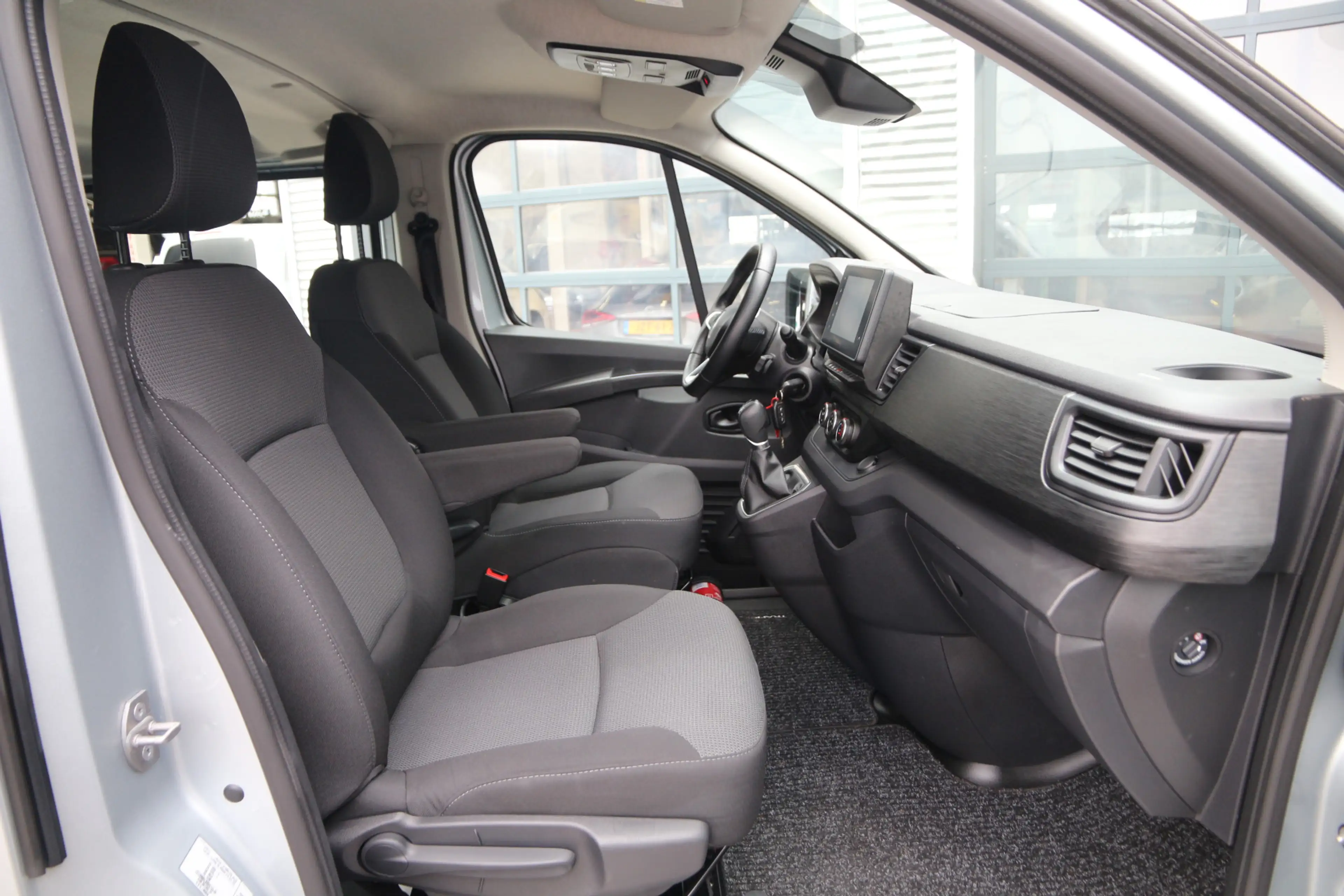 Renault Trafic 2.0 DCI 150 | Aut. | DC | L2H1 | Navi | Cruise | A — photo 9