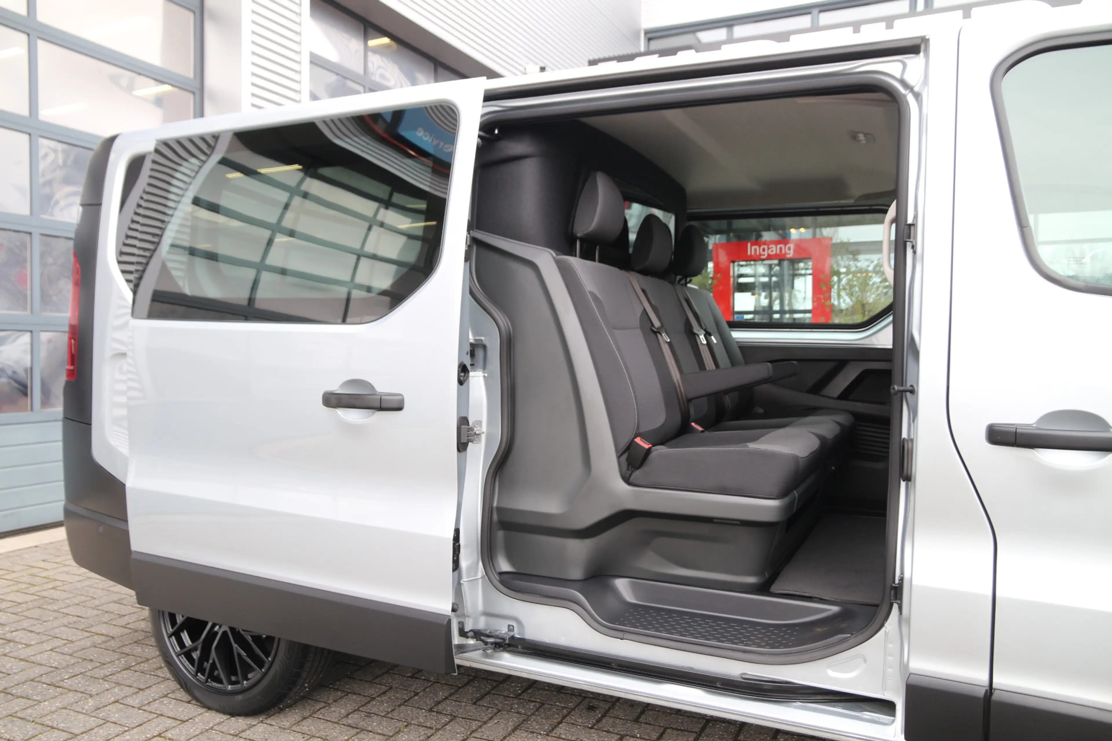 Renault Trafic 2.0 DCI 150 | Aut. | DC | L2H1 | Navi | Cruise | A — photo 14