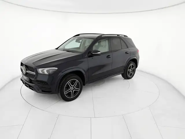 Mercedes-Benz Gle view 2