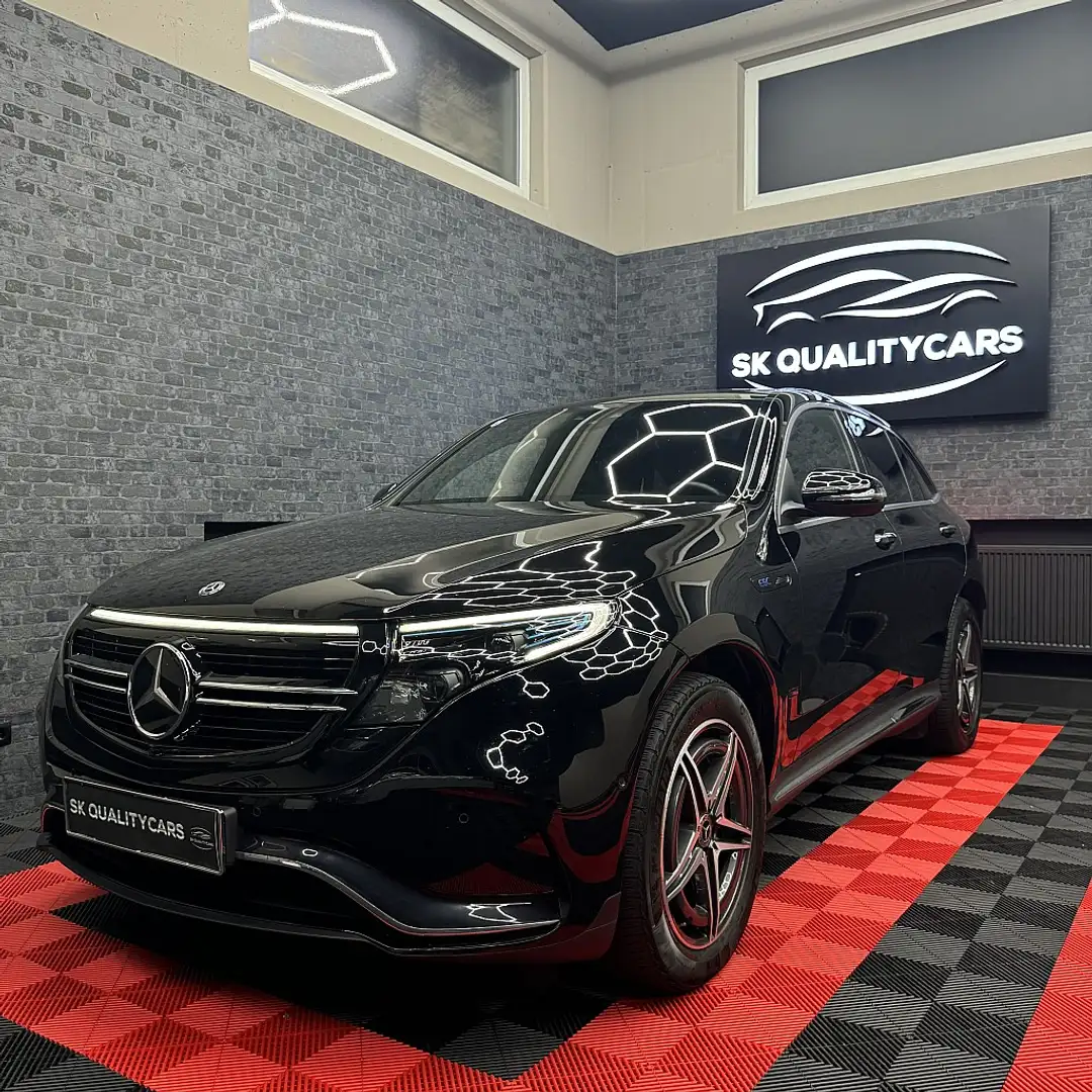 Mercedes-Benz EQC 400 4MATIC AMG Line Fekete - 1