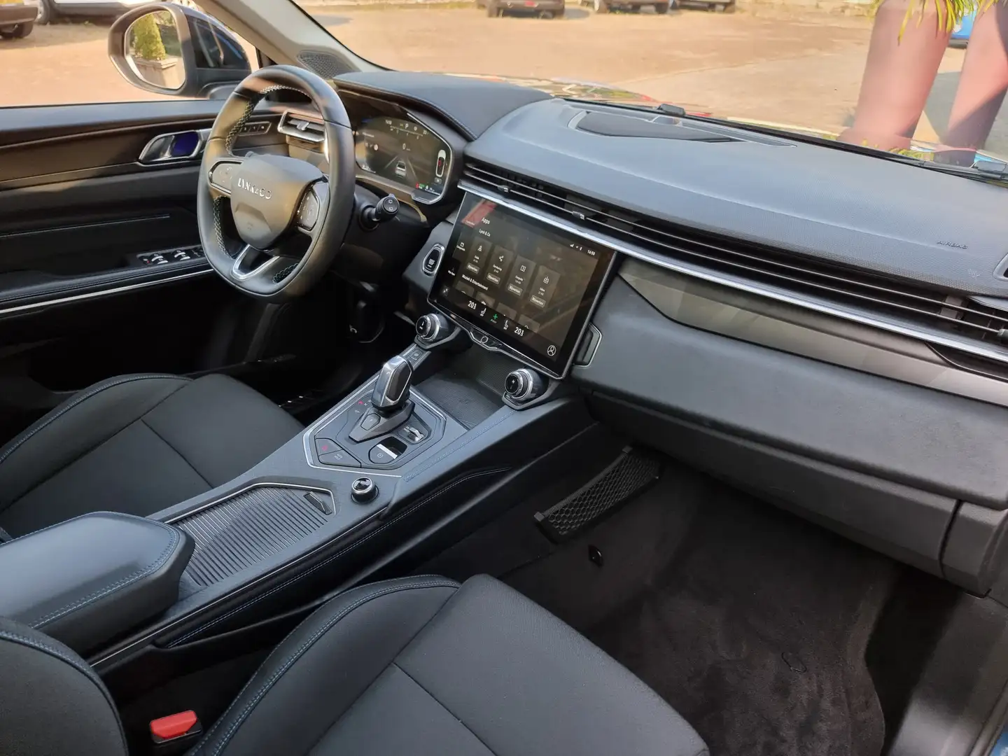 Lynk & Co 01 1.5 Plug-in Hybrid | 260pk | Rijklaar | Zeer nette Bleu - 2