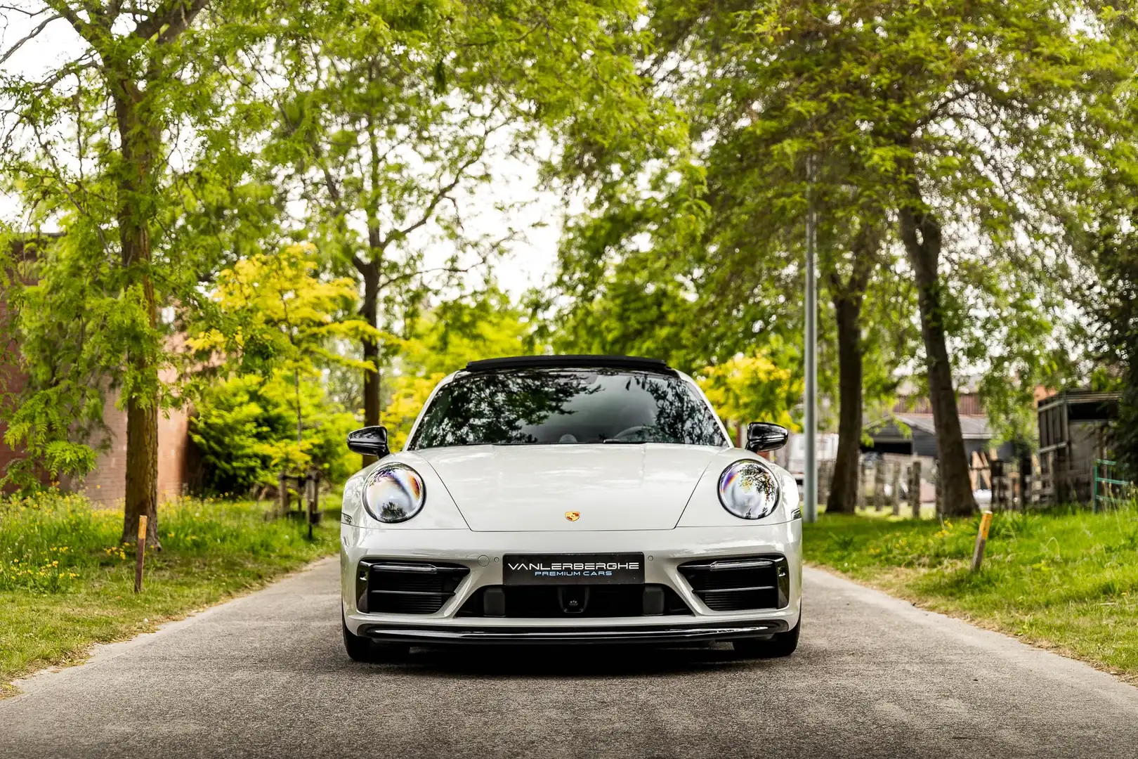 Porsche 992 4 GTS * Crayon * Pano * ACC * Matrix * BOSE * Grijs - 2