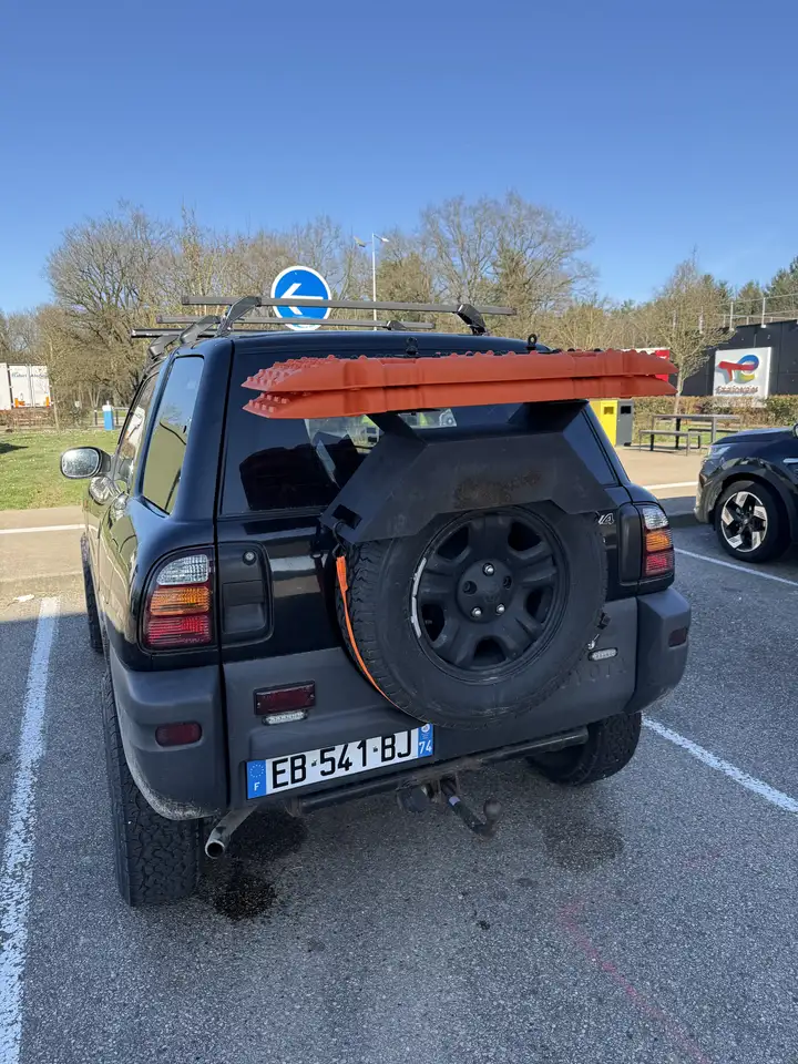 Toyota RAV4 2.0i VX, foto 3