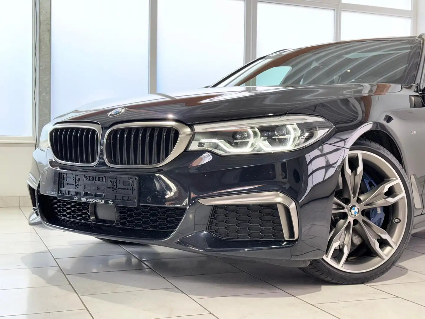 BMW 550 d xDrive M-Sport-Pano/ACC/Sitzlüft/360/LED Schwarz - 2