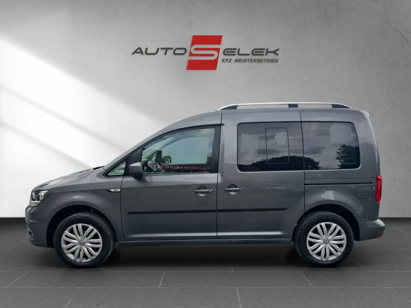 Volkswagen Caddy PKW Trendline BMT/AUTOMATiK/NAViGATiON Grau - 2